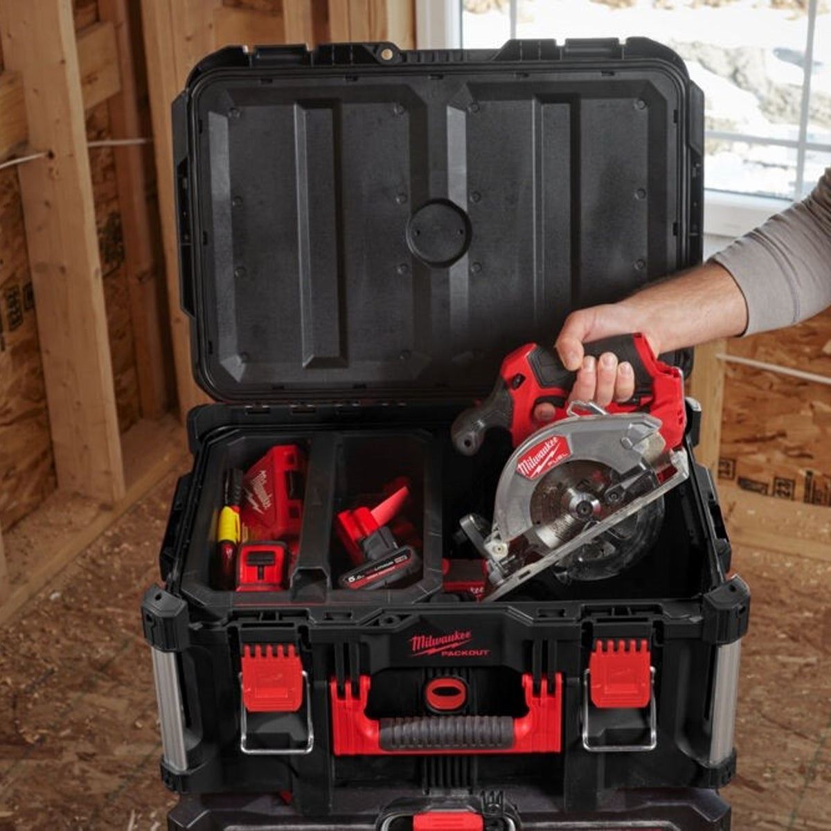 Milwaukee M12FCS442-502X 12V Brushless 140mm Circular Saw with 2 x 5.0Ah Battery Charger & Case 4933493490