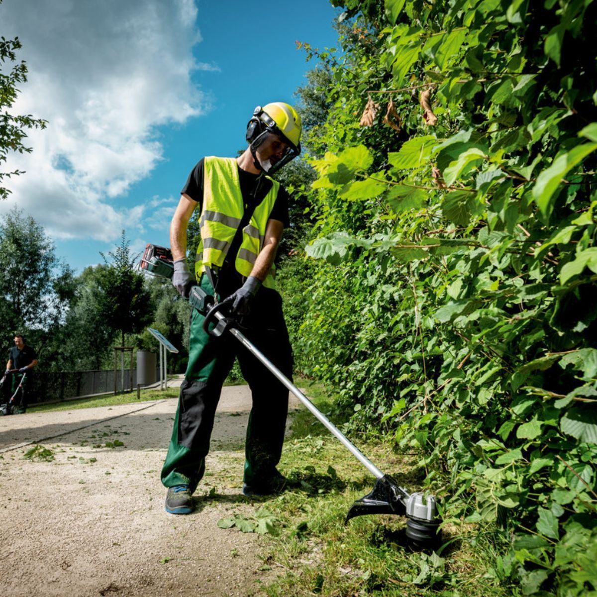 Metabo FSD 36-18 LTX BL 40 36V Brushless 40cm Grass Trimmer with 2 x 8.0Ah Battery & Charger