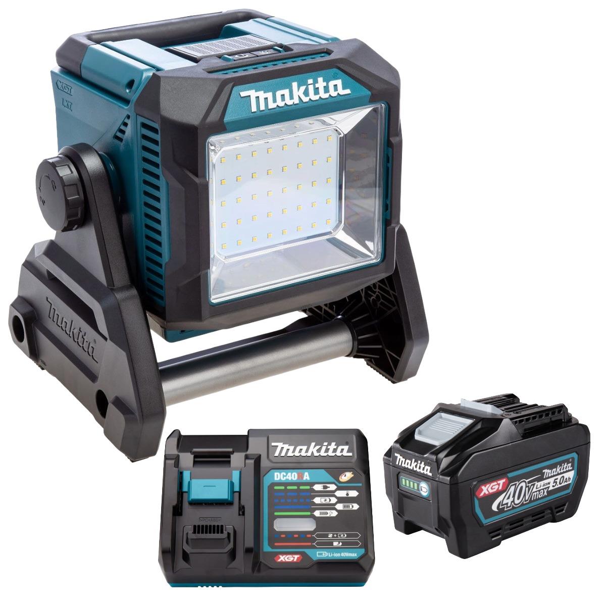 Makita ML005GX 40VMax XGT Worklight with 1 x 5.0Ah Battery & Charger