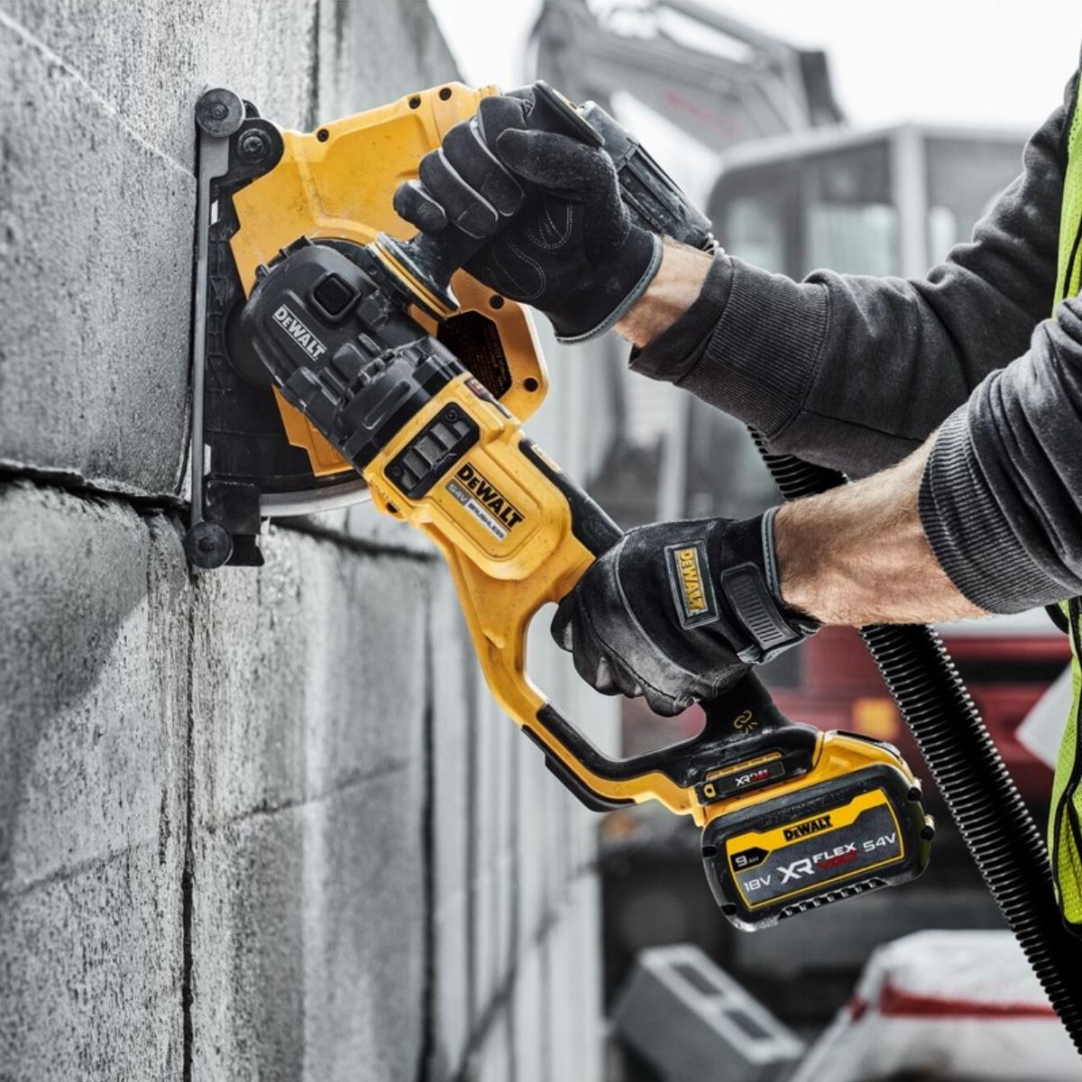 Dewalt DCG460NK-XJ 54V XR Flexvolt Brushless Angle Grinder With 1 x 2.0Ah/6.0Ah Battery Charger & Case