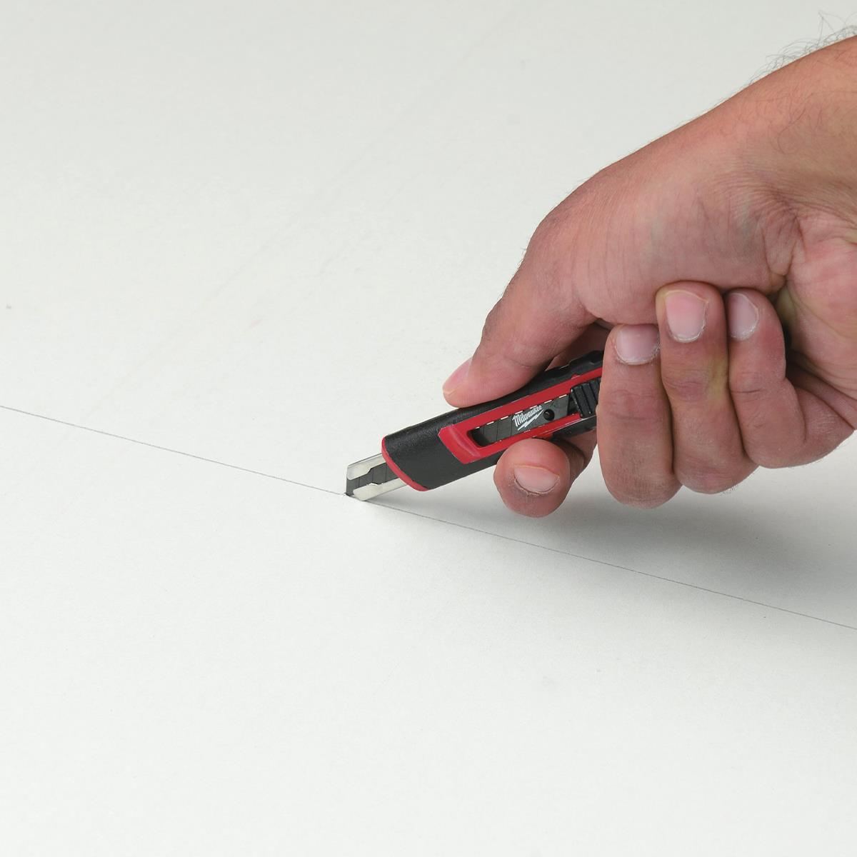 Milwaukee 9mm Pocket Snap Knife 48221960