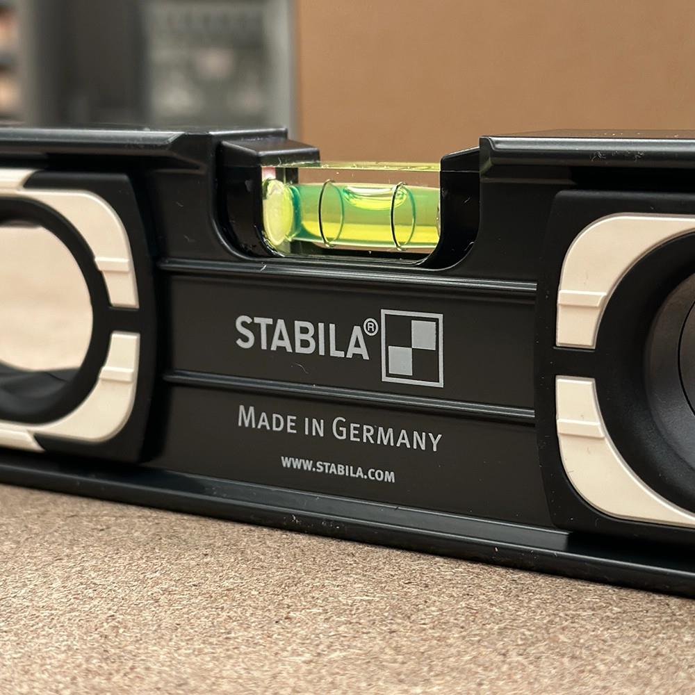 Stabila STB196-2-DSSET 196-2 61cm & 122cm 2 Piece Dark Shadow Spirit Level Combo Set