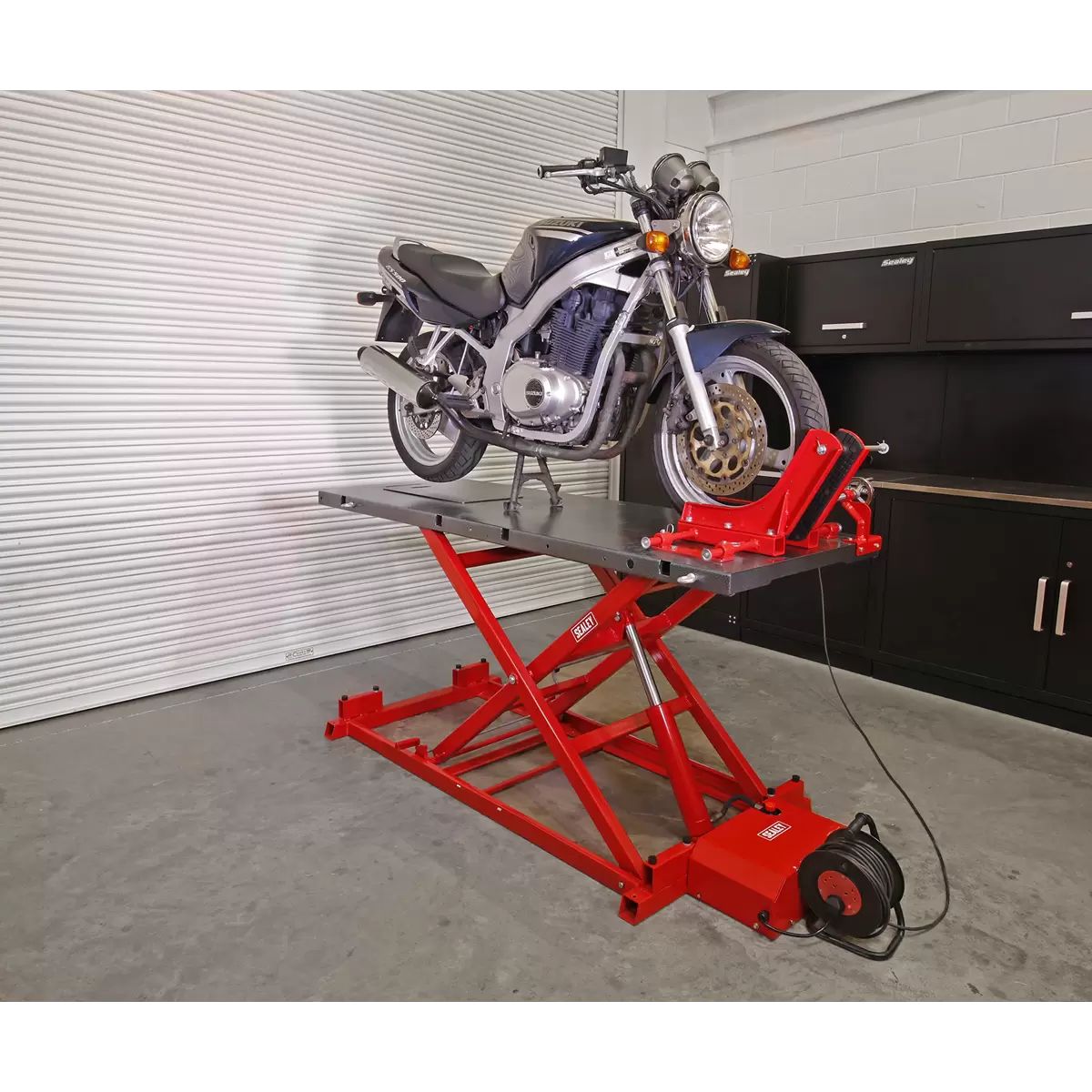 Sealey MC680E Electro/Hydraulic Motorcycle Lift 680kg Capacity