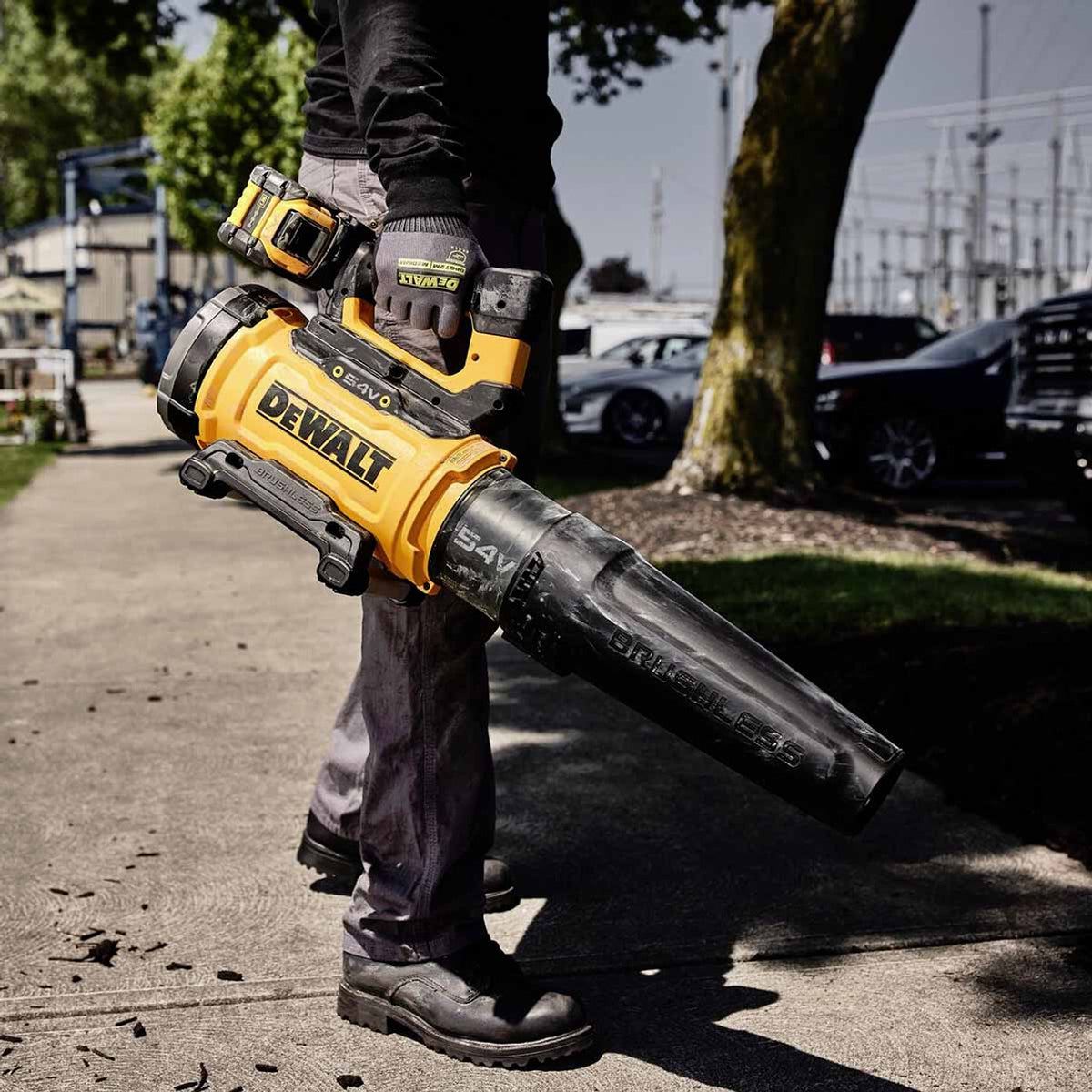 Dewalt DCMBL777N-XJ 54V XR FlexVolt Brushless Axial Blower with 1 x 9.0Ah Battery & Charger