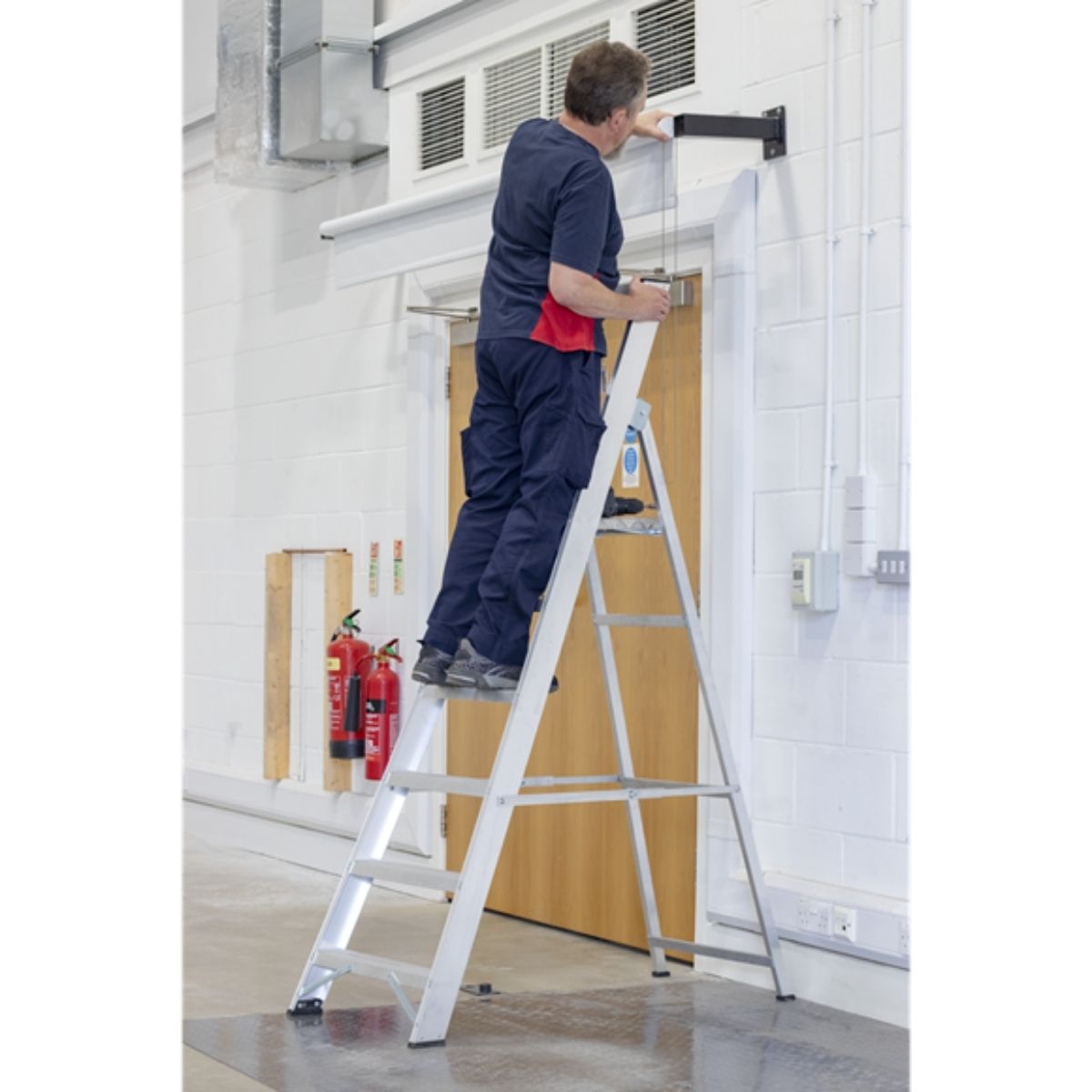 Sealey AXL6 Industrial Aluminium Step Ladder 6-Tread