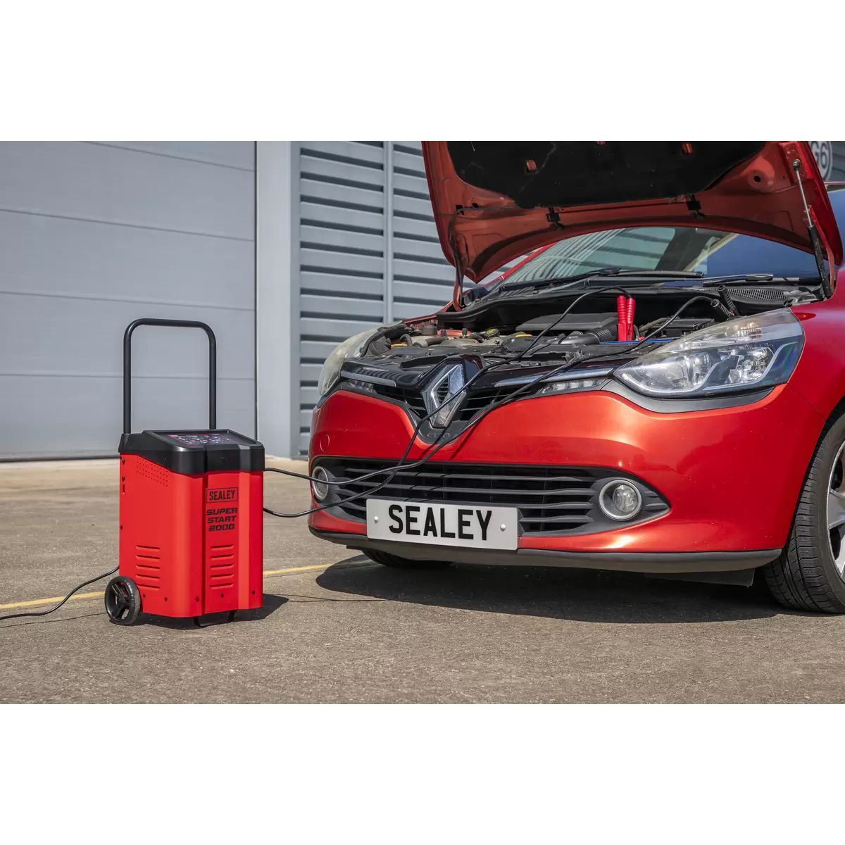 Sealey SUPERSTART200D 12/24V Starter 200A/Automatic Battery Charger 60A