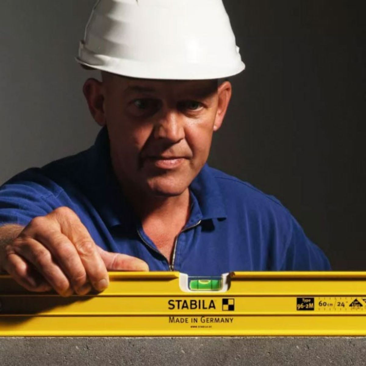 Stabila STB96M280 96-M-2 Magnetic Spirit Level 200cm with 3 Vials For Precision Leveling 15858