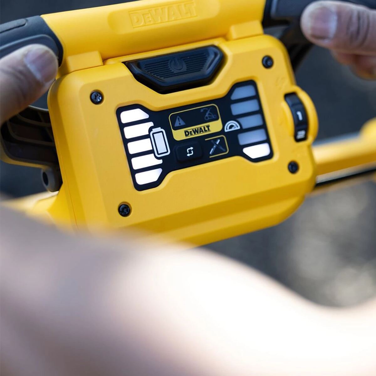 Dewalt DCMWSP550N-XJ 54V XR Flexvolt Brushless Self-Propelled Lawn Mower with 1 x 9.0Ah Battery & Charger