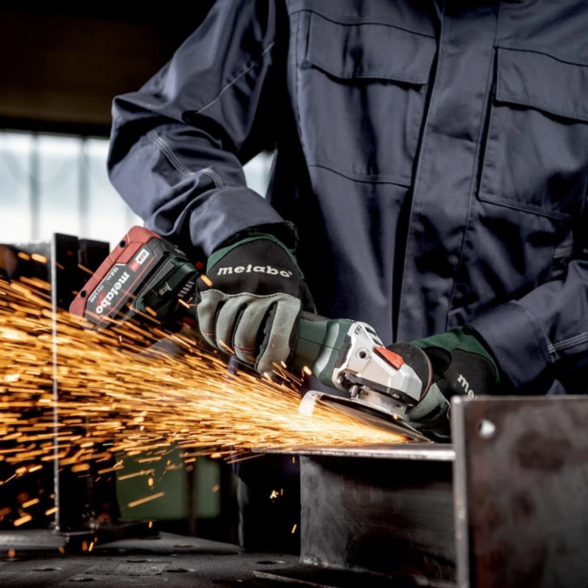 Metabo W 18 LT BL 11-125 18V 125mm Brushless Angle Grinder with 1 x 4.0Ah Battery & Charger