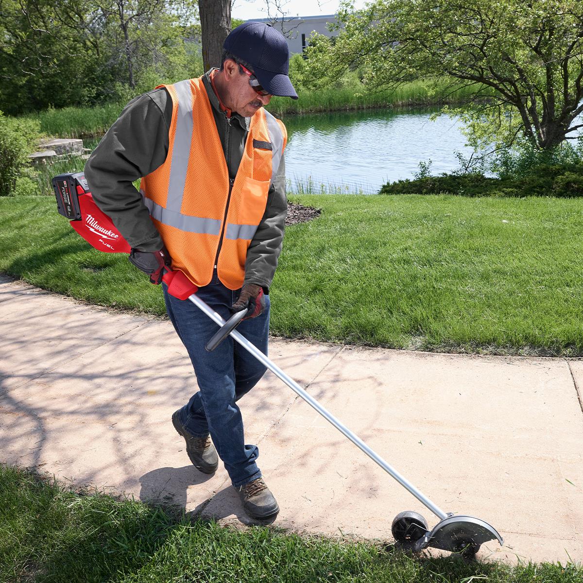 Milwaukee M18FEDG-0 18V FUEL Brushless Edger With 1 x 5.0Ah Battery & Charger