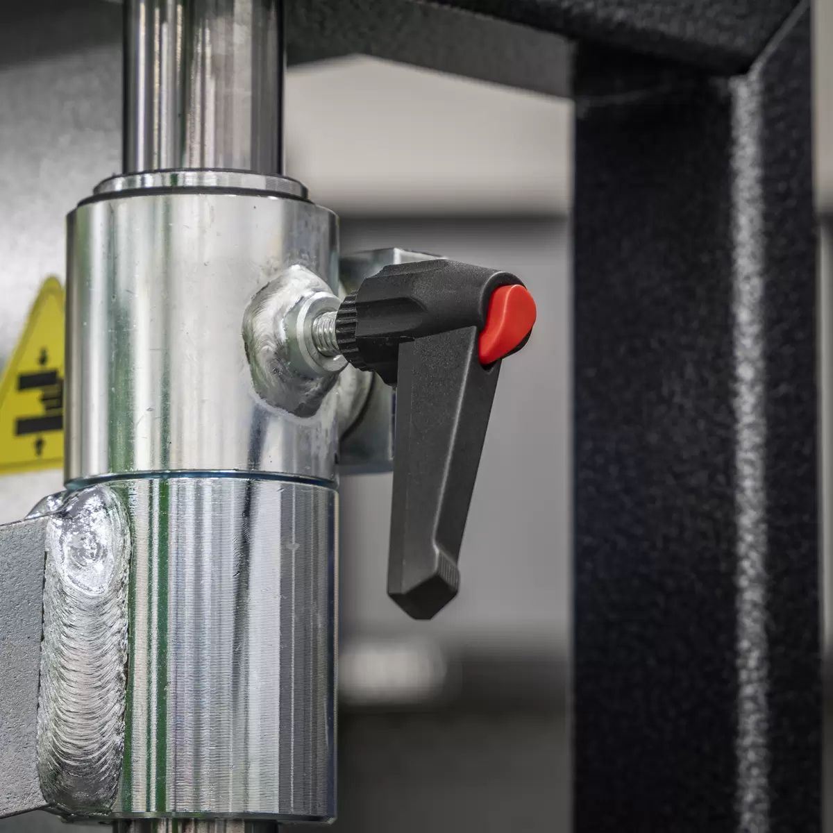 Sealey RE2500 Air Operated Coil Spring Compressor 2500kg