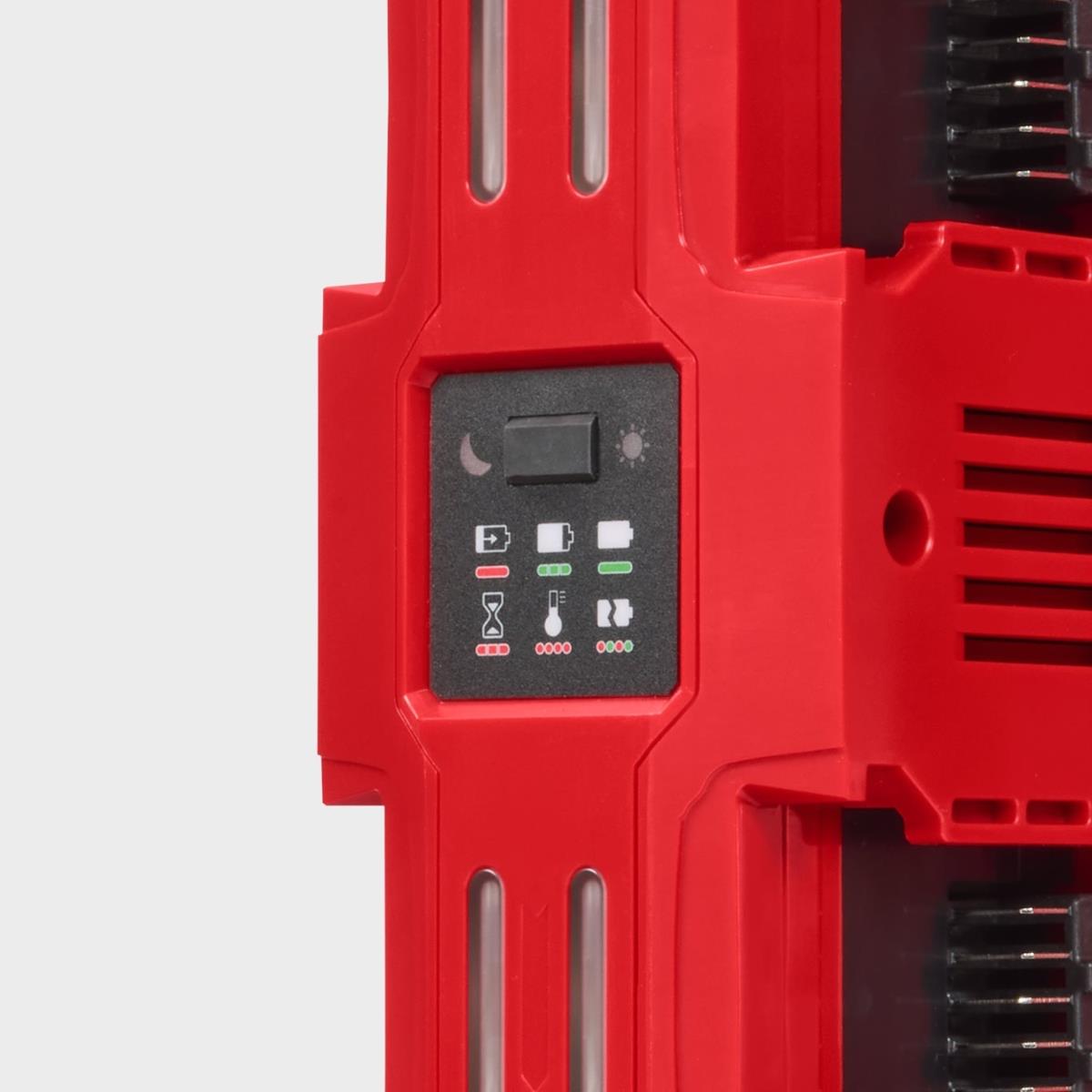 Milwaukee M18MPC6 M18 Mobile Packout 6 Bay Rapid Charger 240V 4932498552