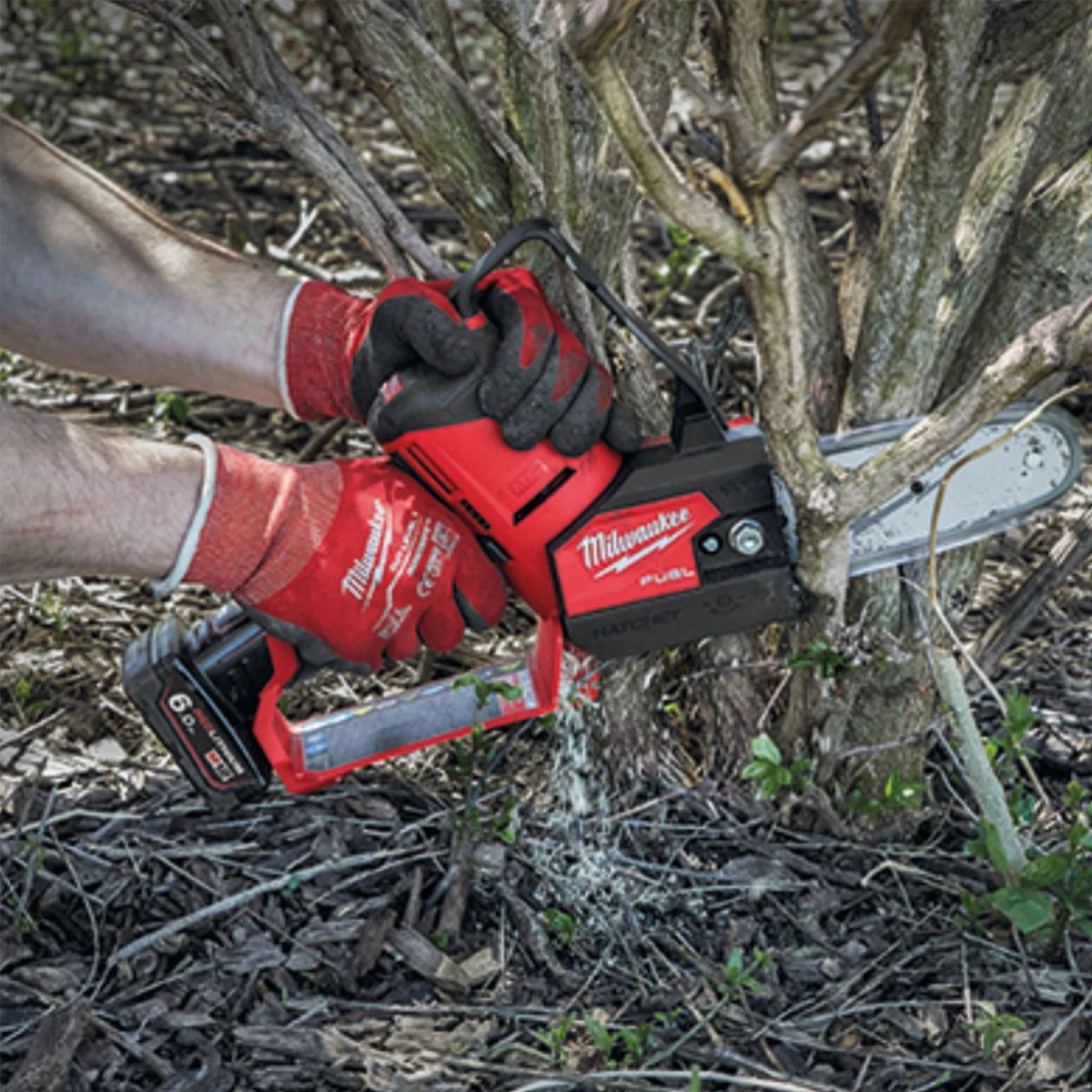 Milwaukee M18FHS20-0 18V Fuel Brushless Pruning Saw with 1 x 5.0Ah Battery & Charger