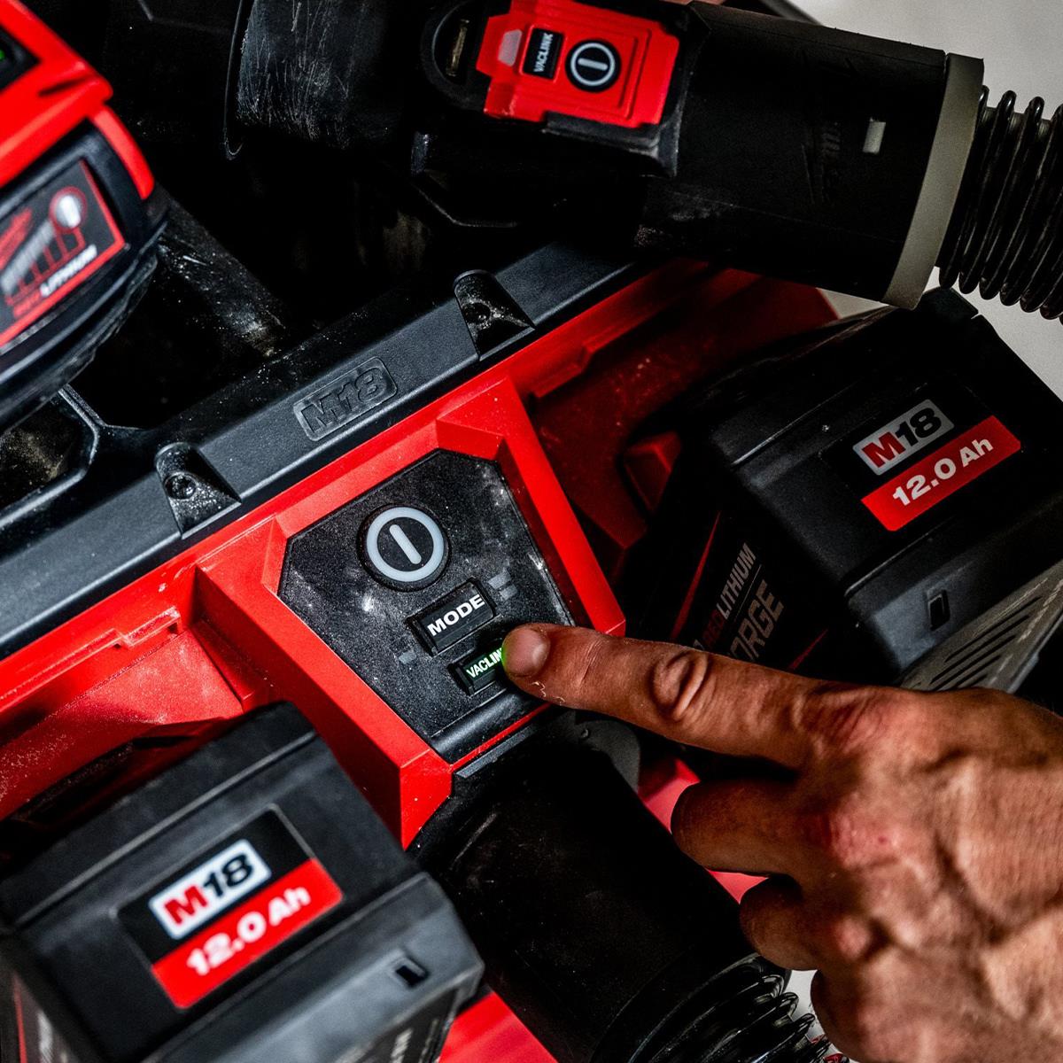 Milwaukee M18F2VC23LG2-0 36V FUEL Brushless 23L L-Class Wet & Dry Vacuum Cleaner Body Only 4933500140