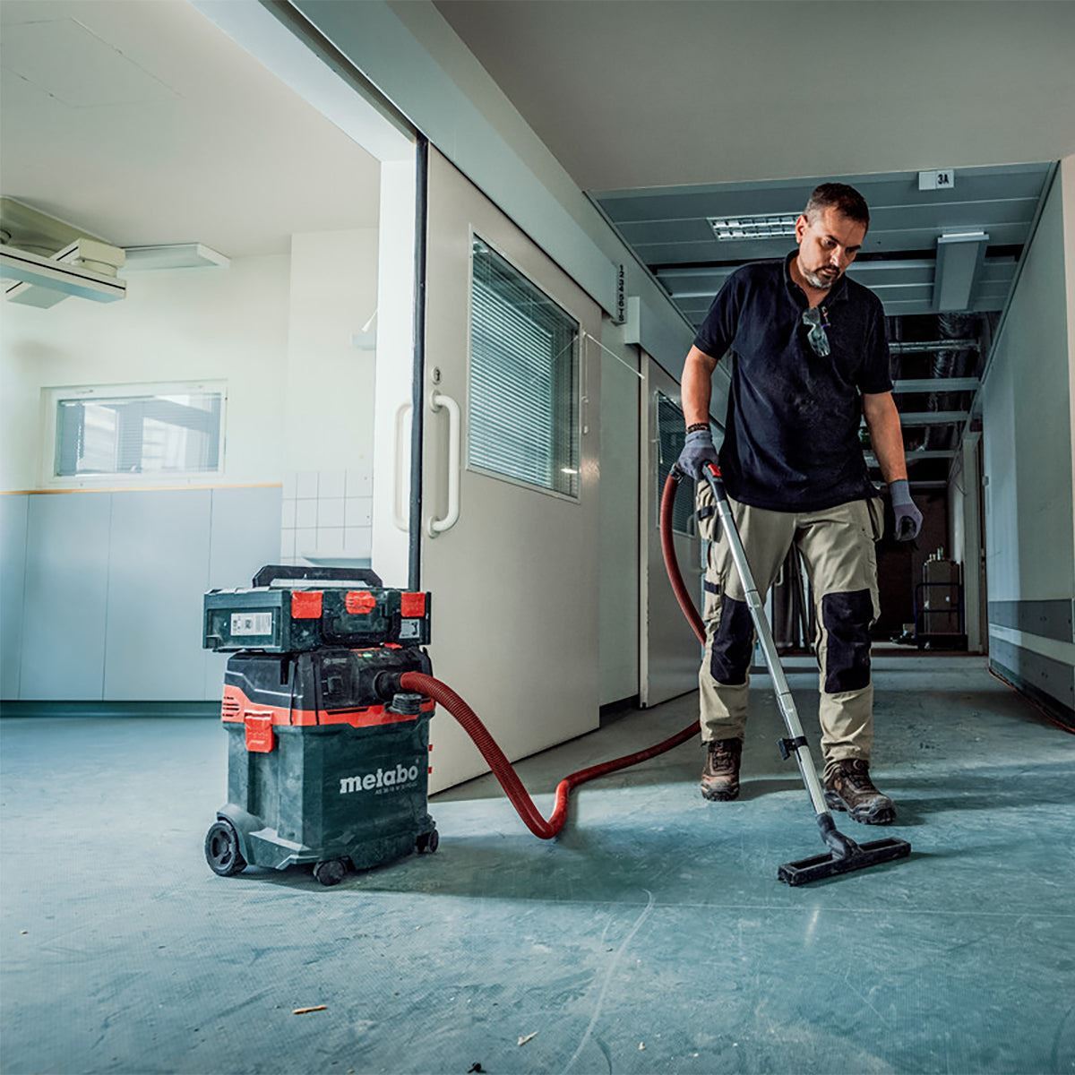 Metabo AS 36-18 M 30 PC-CC 18V M-Class Vacuum Cleaner with 1 x 2.0Ah Battery & Charger