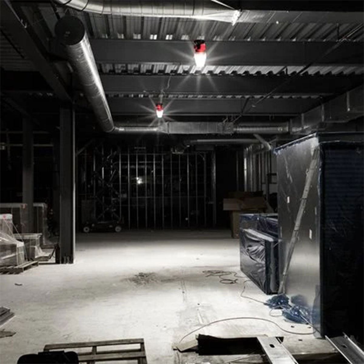 Milwaukee HOBL7000 110V High Output Bay Light 4933464161