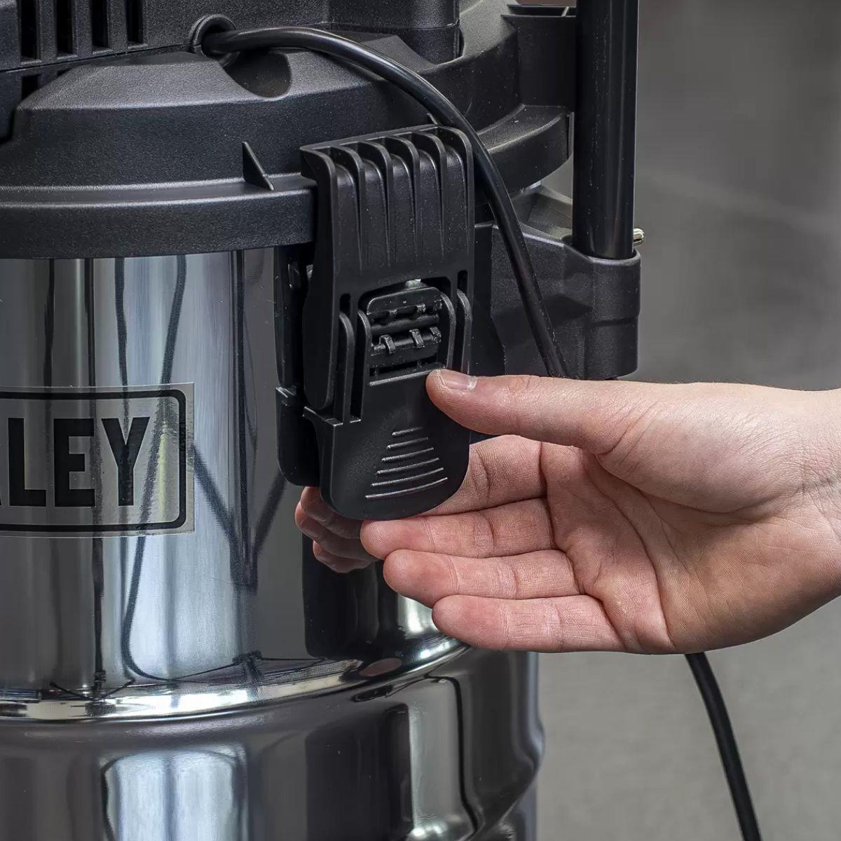 Sealey PC300SD 30L Vacuum Cleaner Wet & Dry with Stainless Steel Drum & Detachable Leaf Blower 1200W/230V