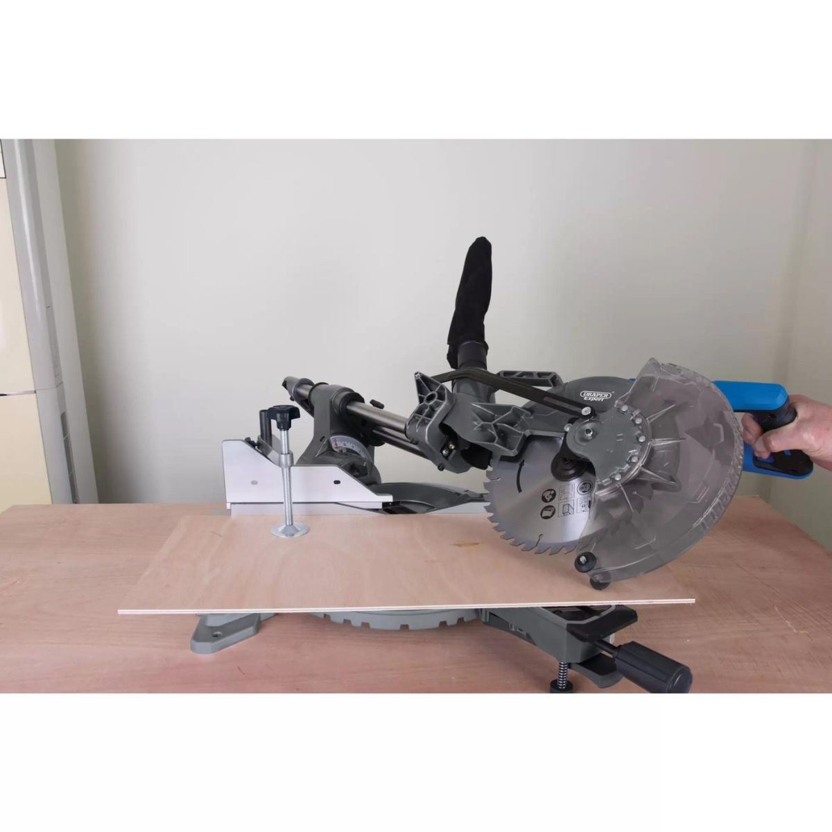 Draper SMS255E Double Bevel Sliding Compound Mitre Saw 255mm 230V/2000W 79899