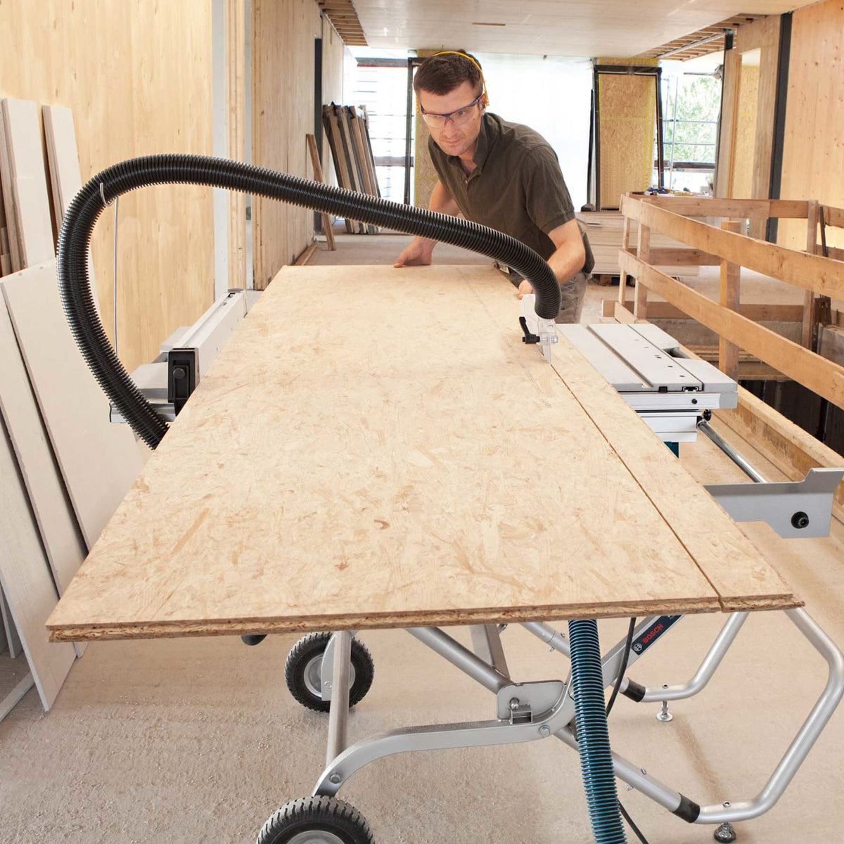 Bosch GTS 10 J Professional Table Saw 240V/1800W Compact Design with Precision Cutting 0601B30570