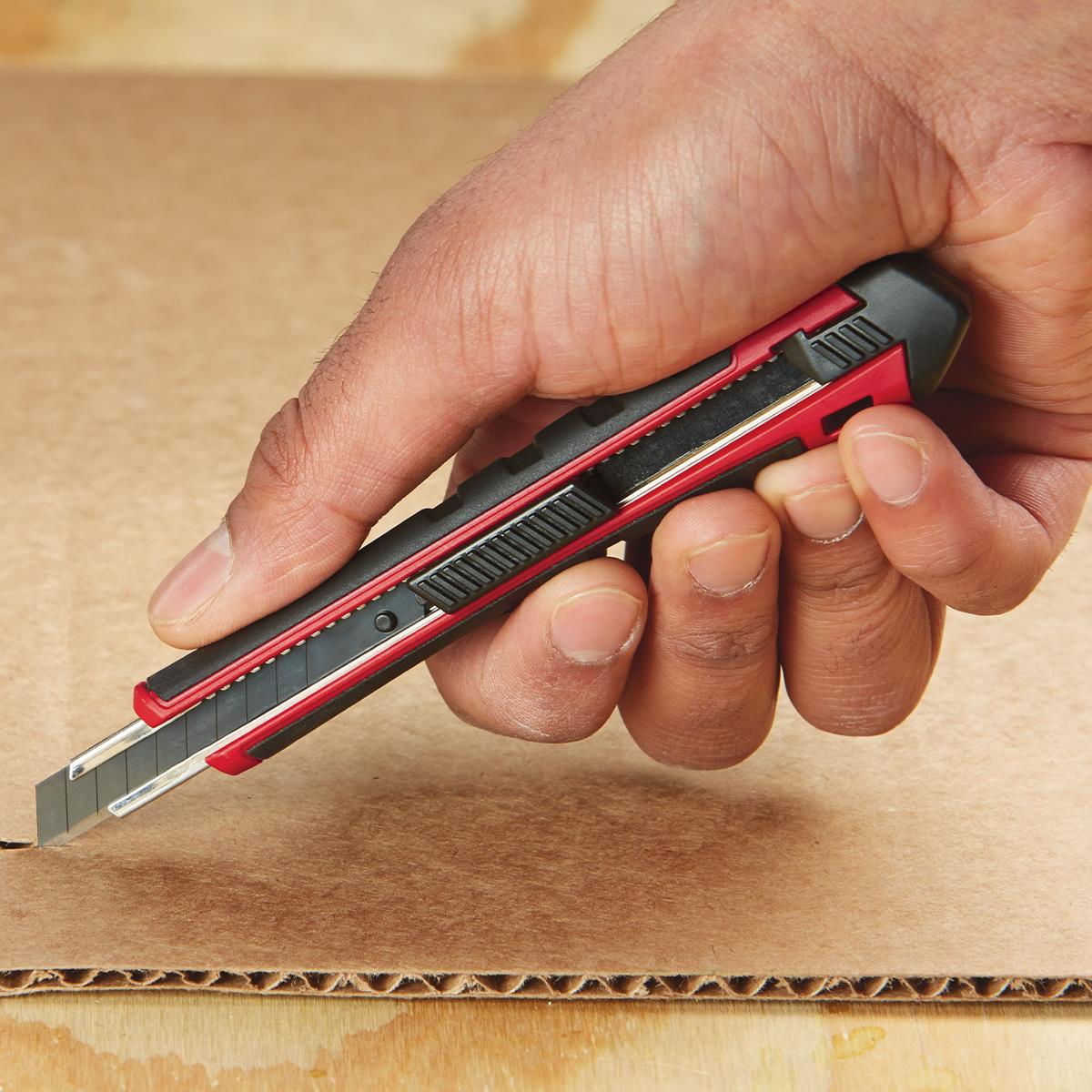 Milwaukee 9mm Pocket Snap Knife 48221960