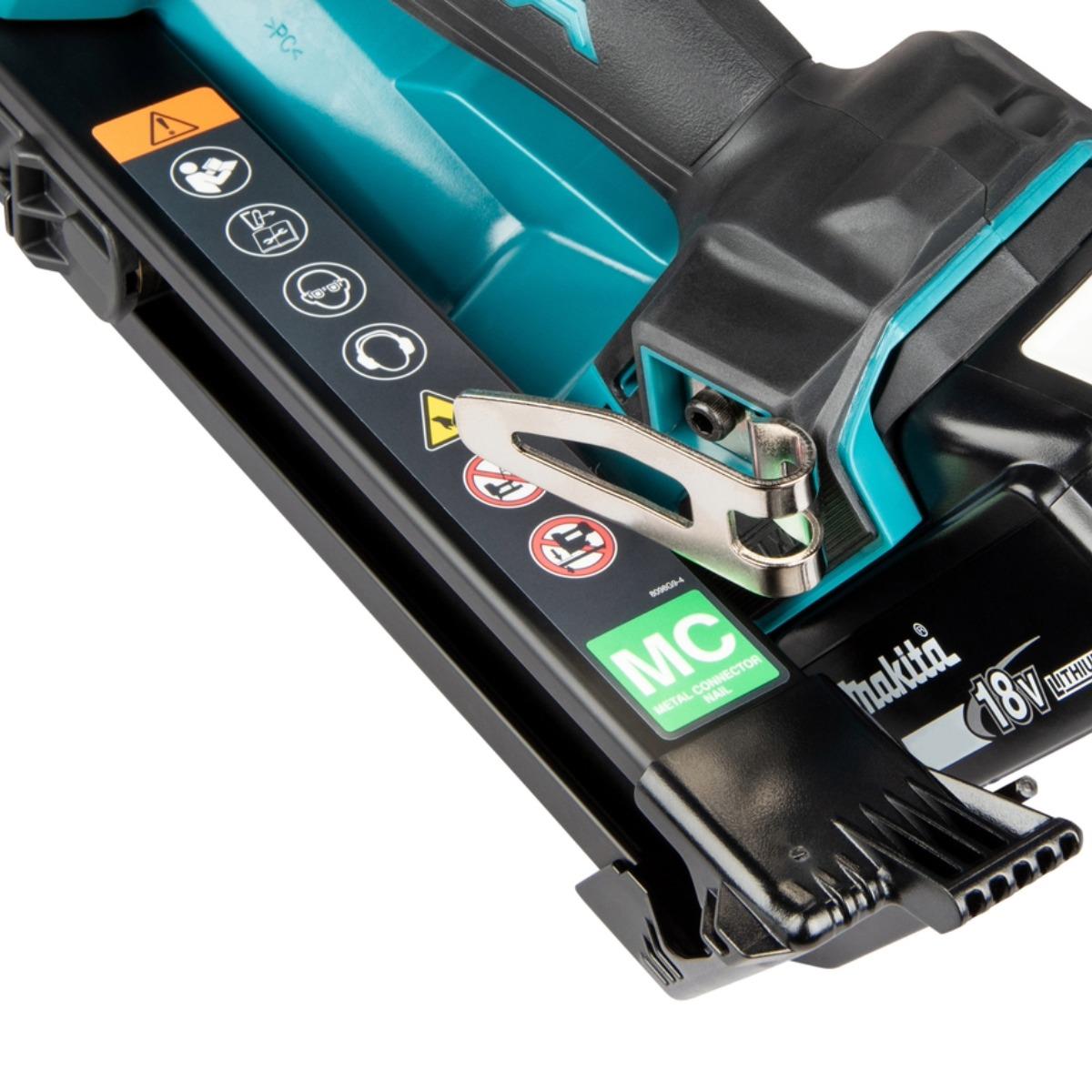 Makita DBN640ZK 18V LXT Brushless Metal Connector Nailer with 1 x 5.0Ah Battery Charger & Case