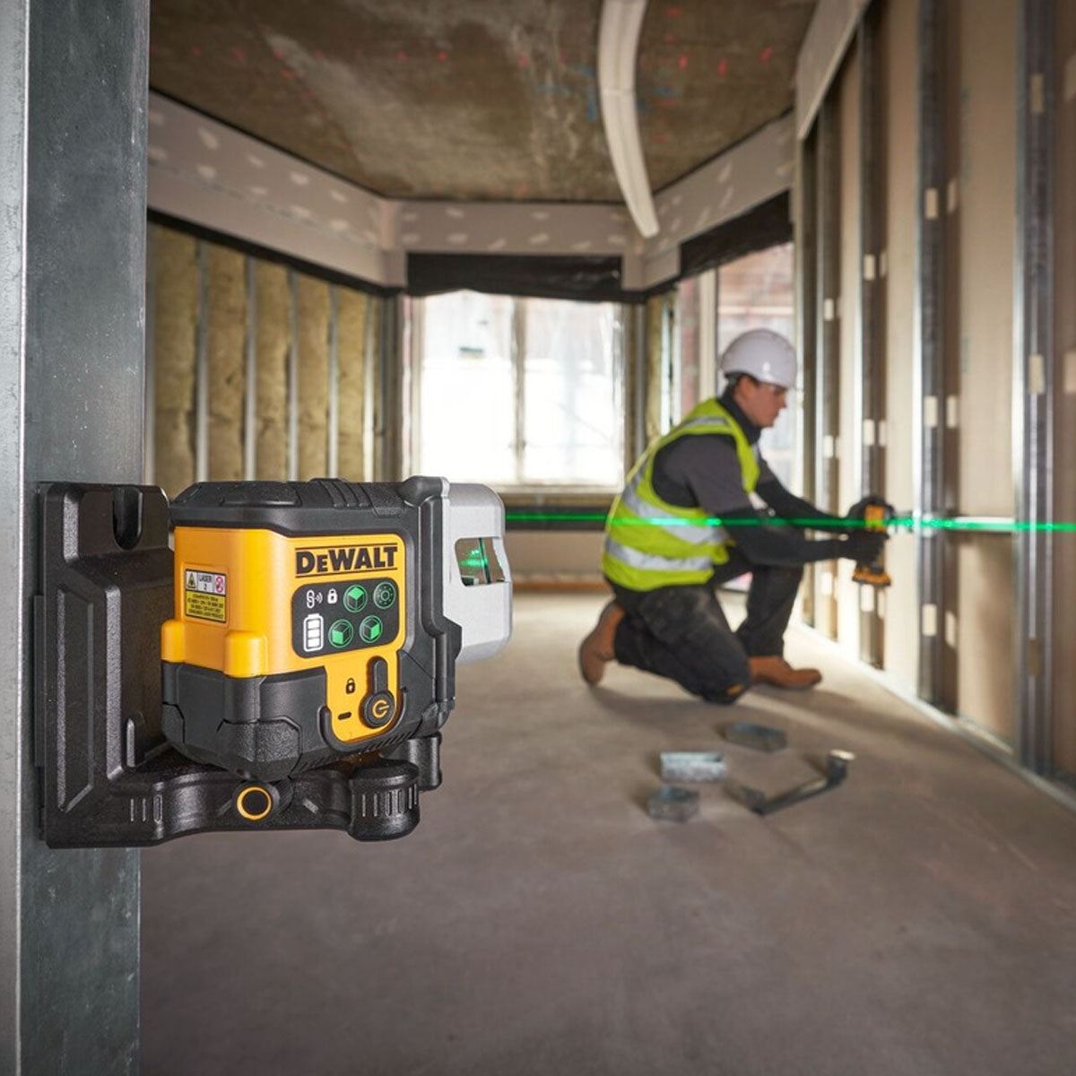 Dewalt DCLE14301GB-XJ USB 3 x 180 Degree Green Beam Laser Level Body Only with Case