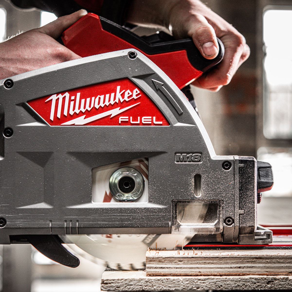 Milwaukee M18FPS55-0P 18V 165mm Fuel Brushless Plunge Saw with 2 x 8.0Ah Battery Blade & Guide Rail Kit