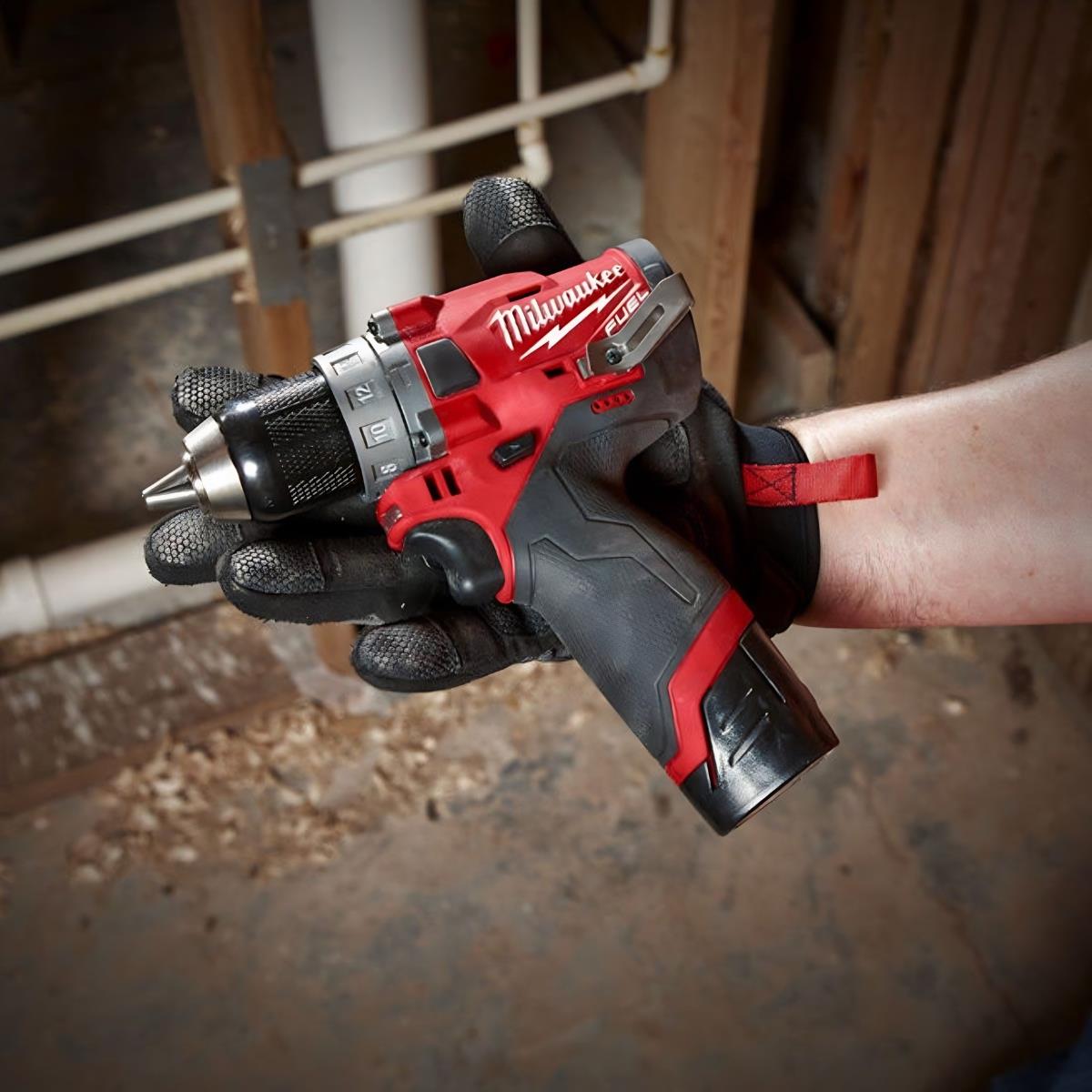 Milwaukee M12FPPBB-202X 12V Combi Drill & Cross Line Laser With 2 x 2.0Ah Battery Charger & Case 4933478988