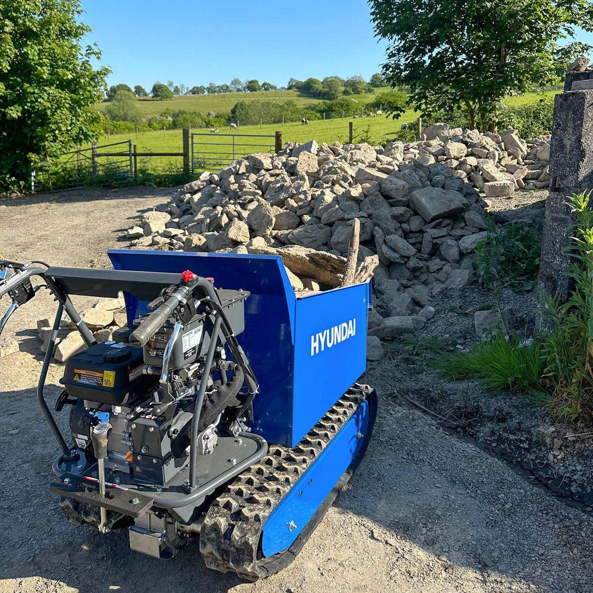 Hyundai HYTD500 196cc 500kg Petrol Tracked Mini Dumper Power Barrow Transporter