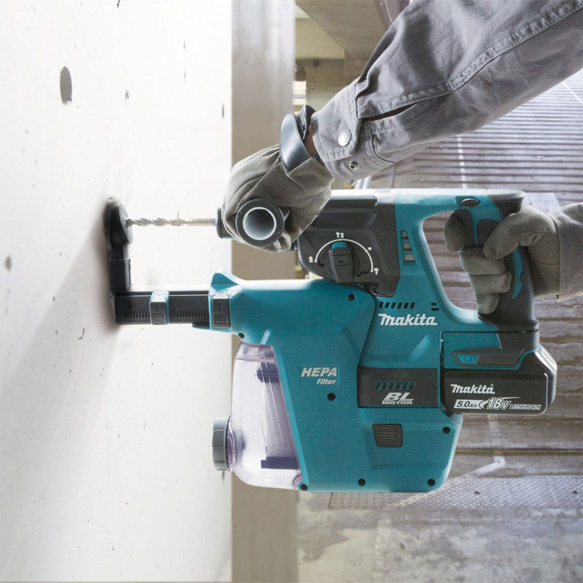 Makita DHR243RTJ 18V LXT Brushless 24mm SDS-PLUS Rotary Hammer Drill With 2 x 5.0Ah Battery, Charger & Case