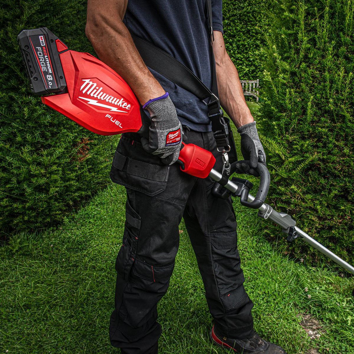 Milwaukee M18FOPH2-802 Fuel 18V Brushless Outdoor Power Head with Quik-Lok with 2 x 8.0Ah Battery & Charger 4933492665