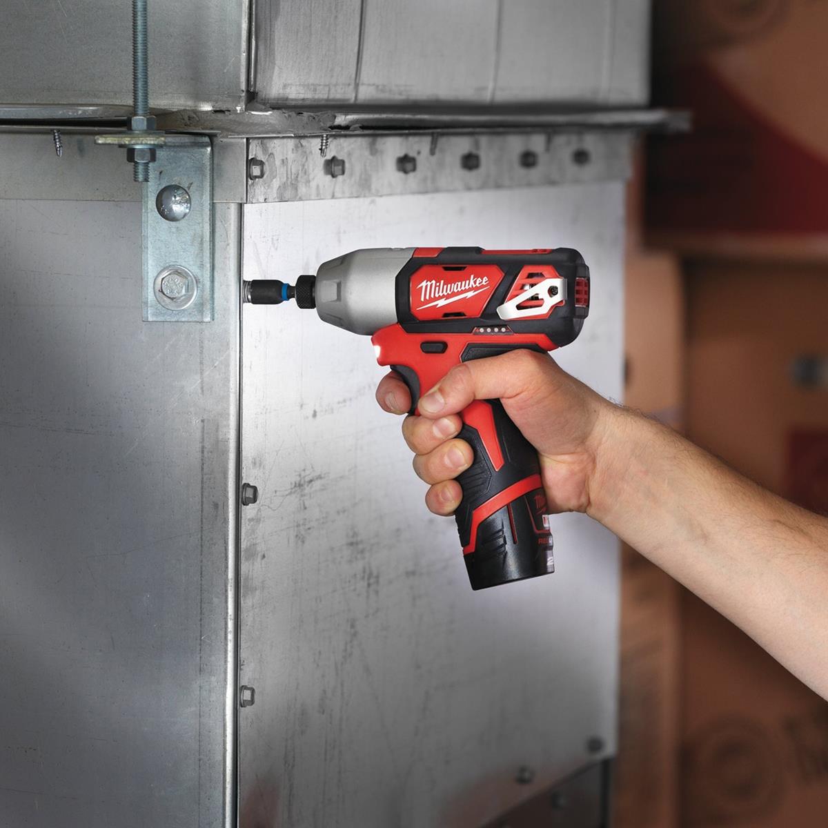Milwaukee M12BID-202C 12V Impact Driver 1/4