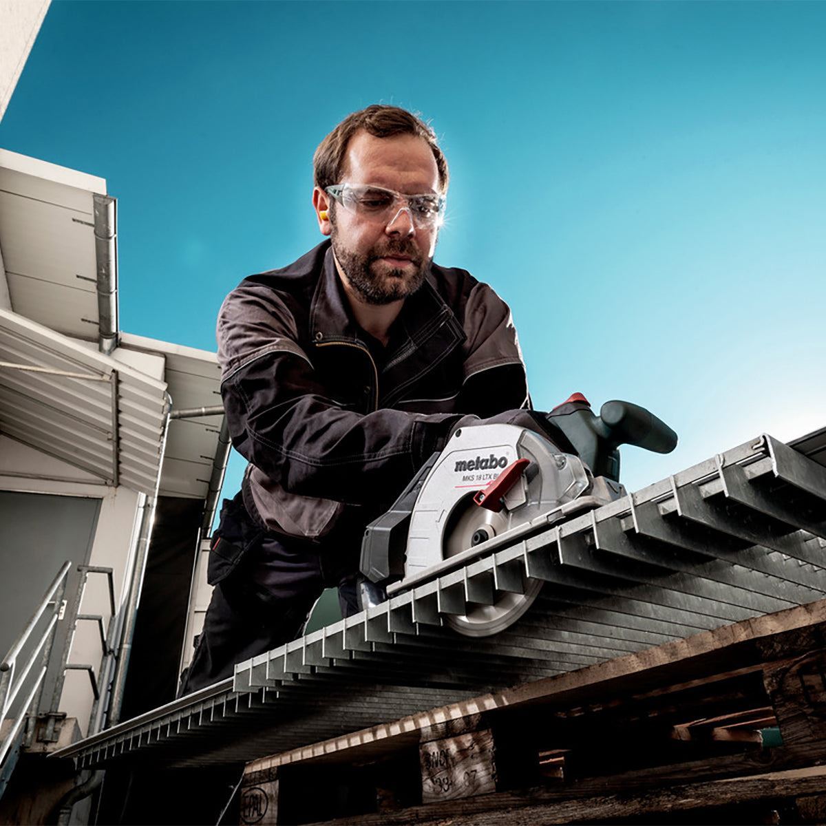 Metabo MKS 18 LTX BL 58 18V Brushless 165mm Circular Saw with 1 x 4.0Ah Battery Charger & Metabox