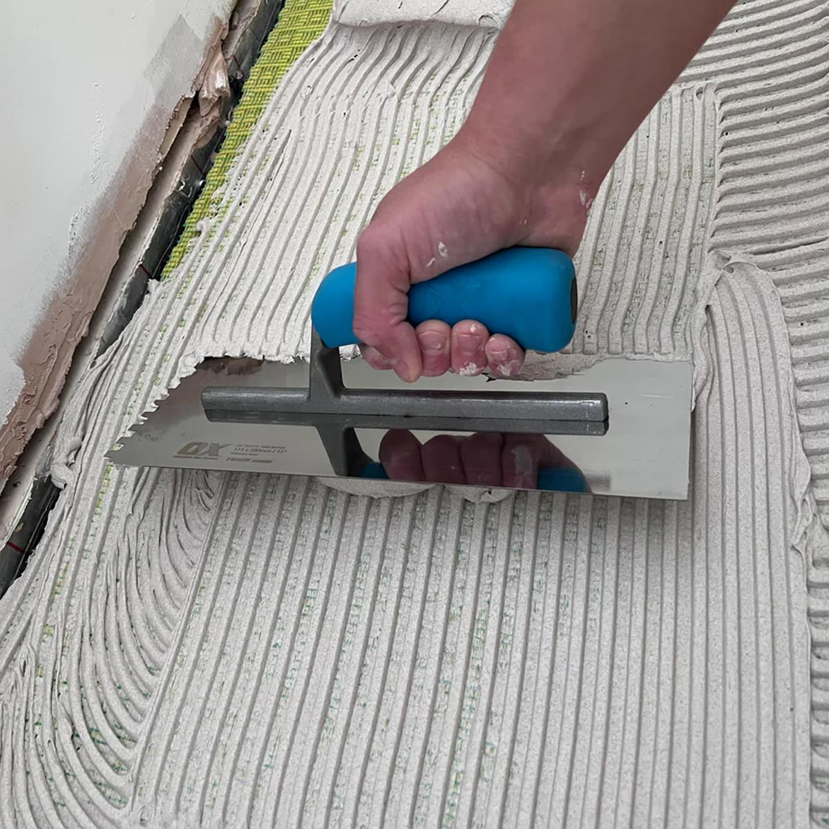 OX Trade 6mm Notched Stainless Steel Trowel OX-T535706