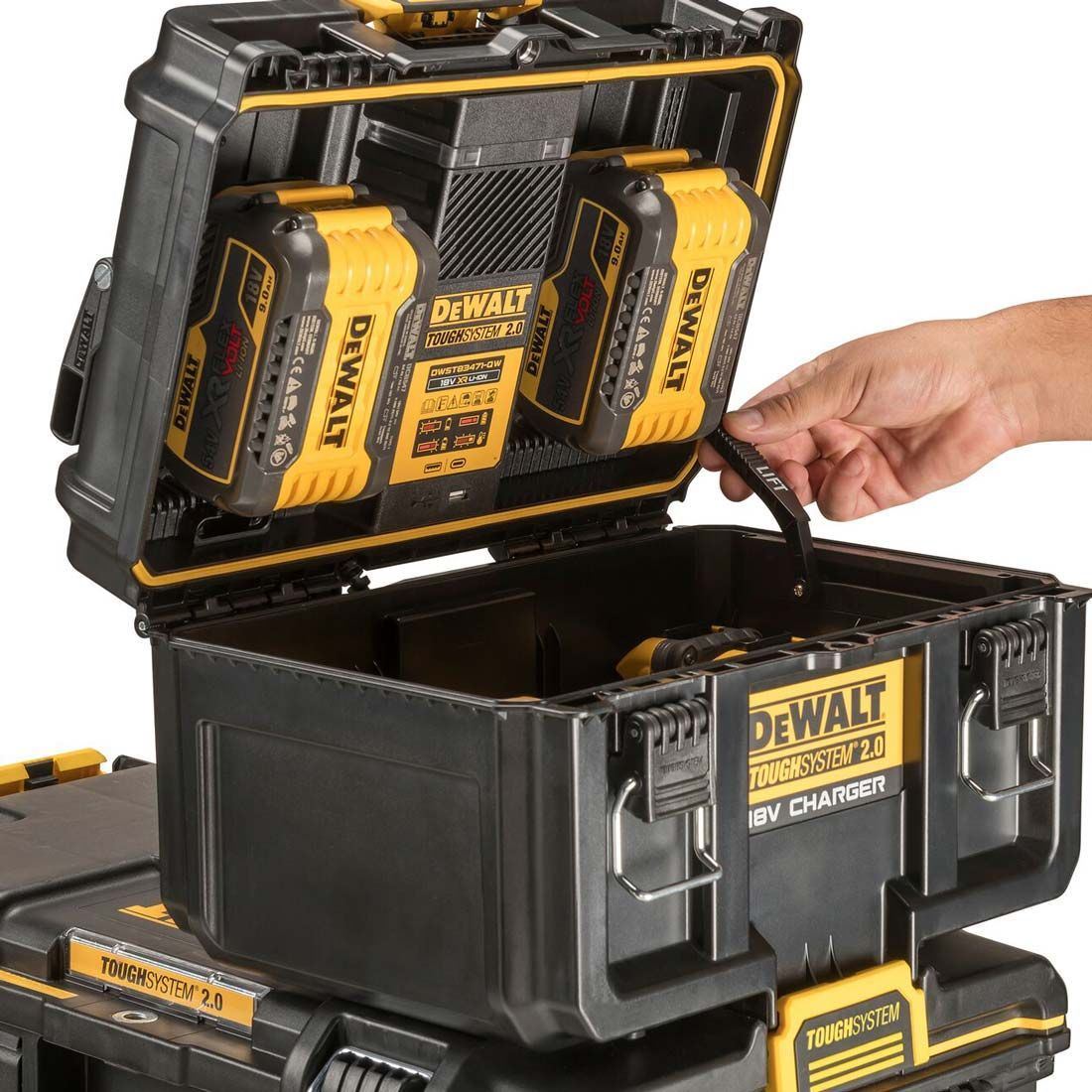 DeWalt DWST83470 Toughsystem 2.0 Charger Box with 2 x 5.0Ah DCB184 Battery
