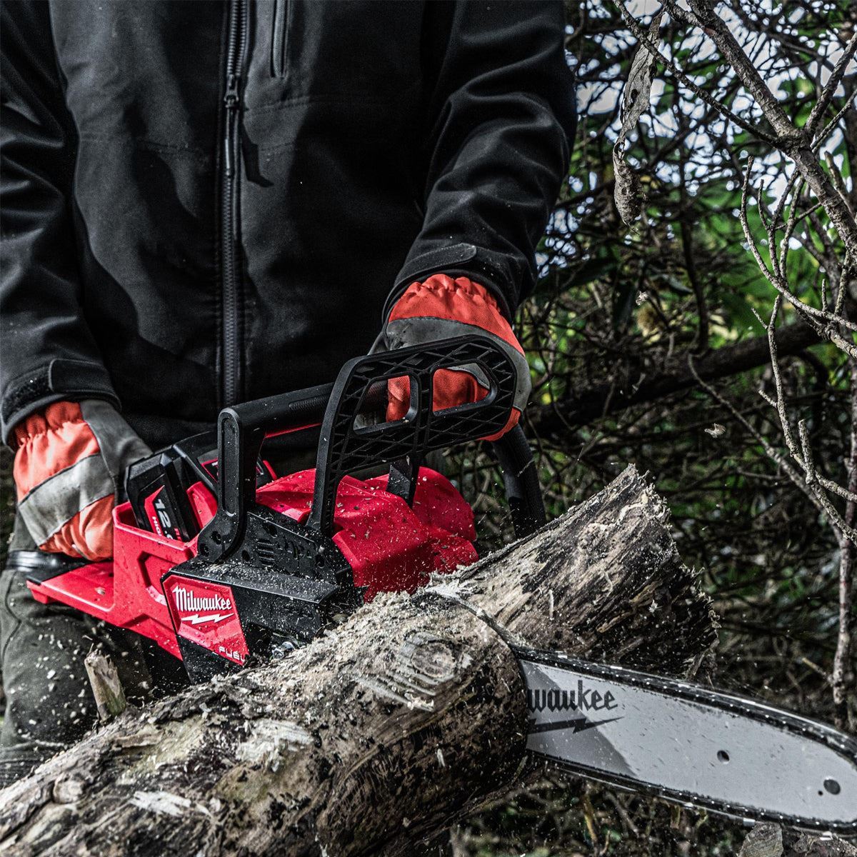 Milwaukee M18FCHS35-122 18V Fuel 35cm Bar Brushless Chainsaw with 2 x 12.0Ah Battery & Charger 4933499224