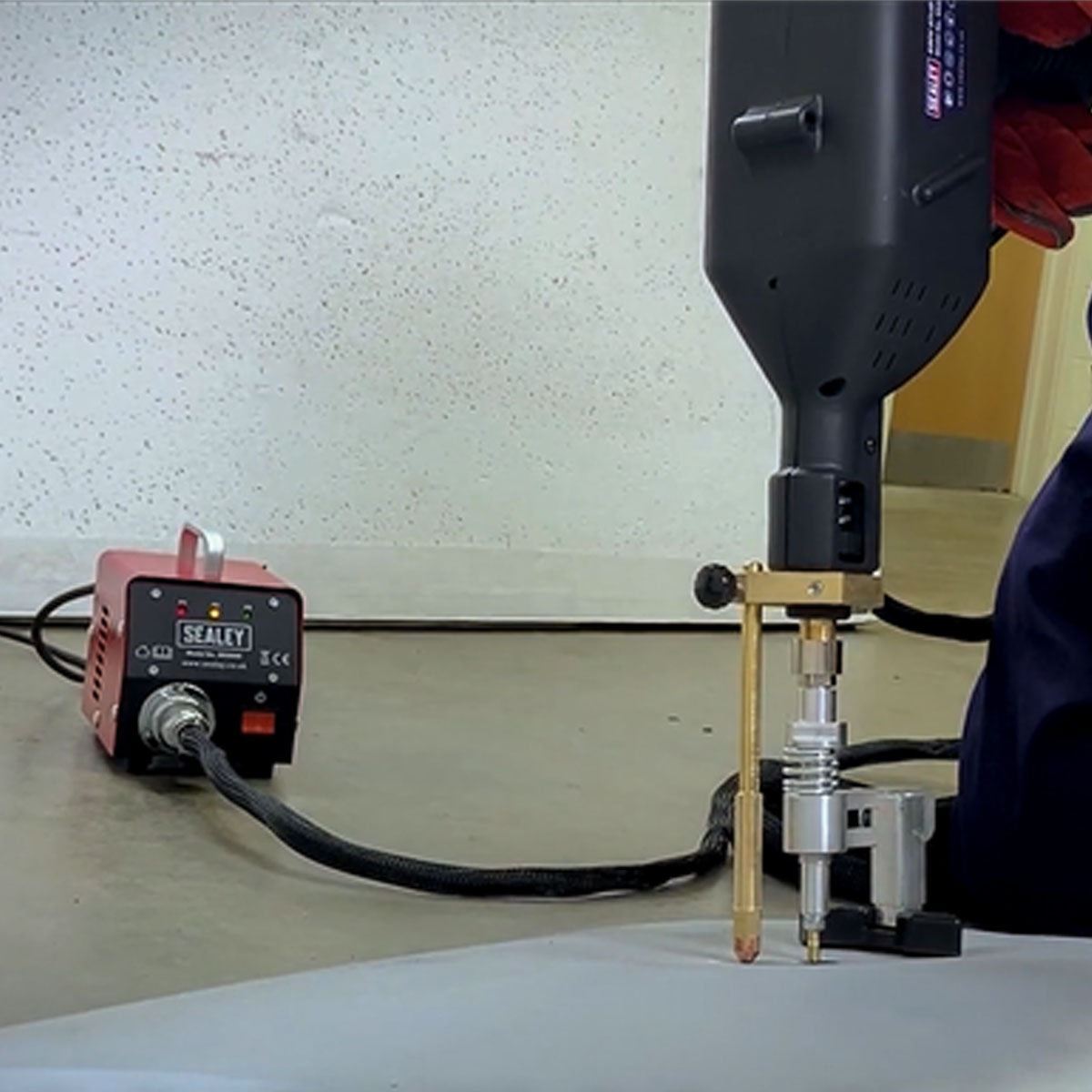 Sealey SR2000 Stud Welding Kit 230V