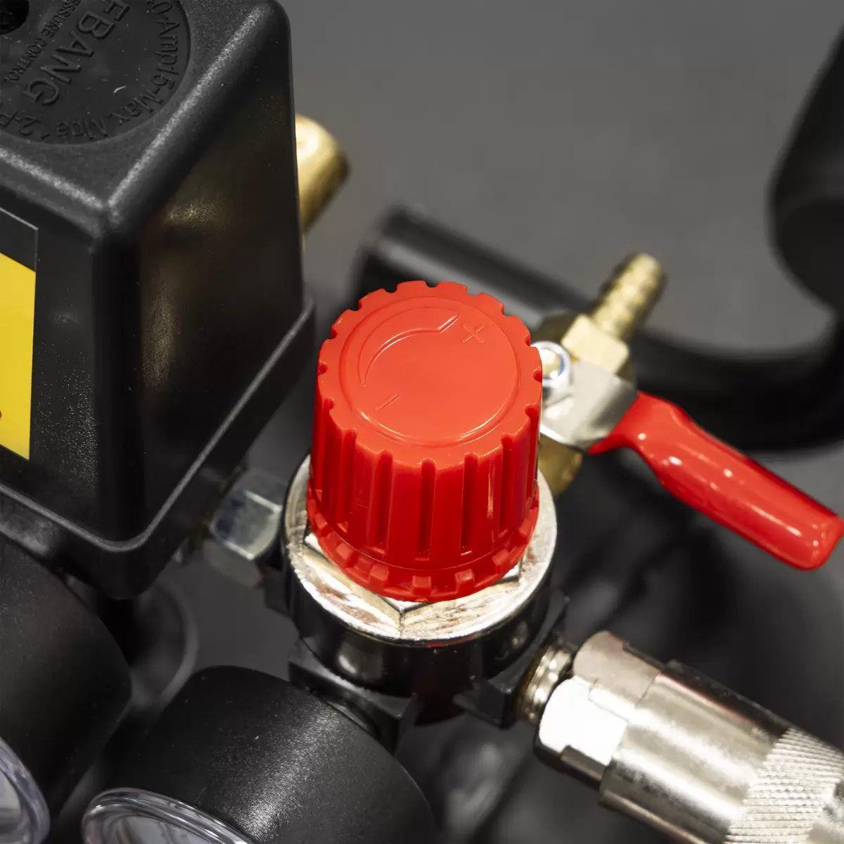 Sealey SAC2420APK 24L Direct Drive Air Compressor 230V/13A With 4pc Air Accessory Kit