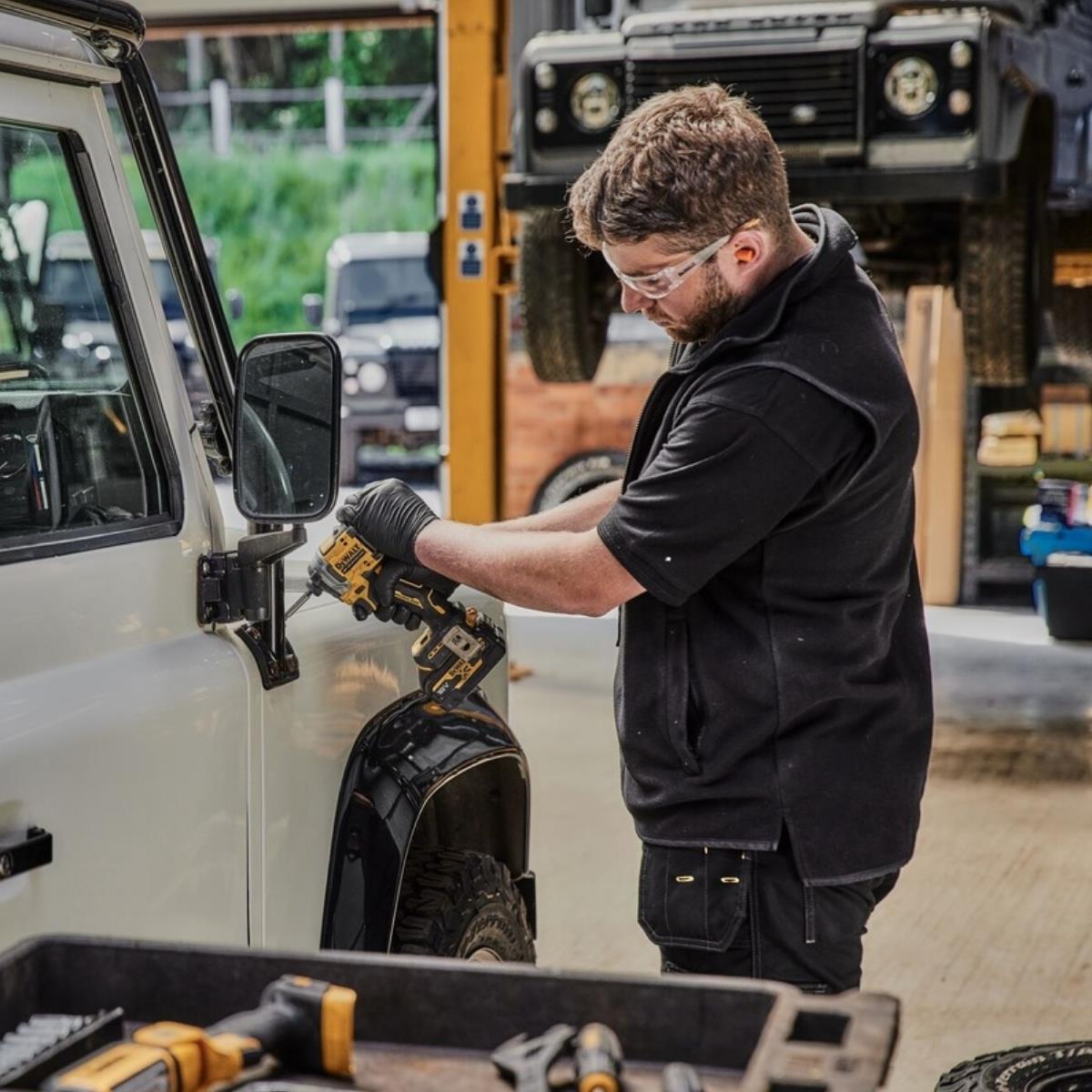 Dewalt DCF850N 18V XR Brushless Impact Driver Body Only