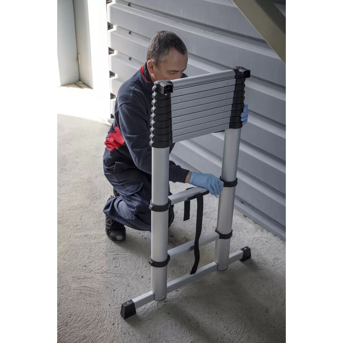 Sealey ATL11 Trade Aluminium Telescopic Ladder 11-Tread EN 131