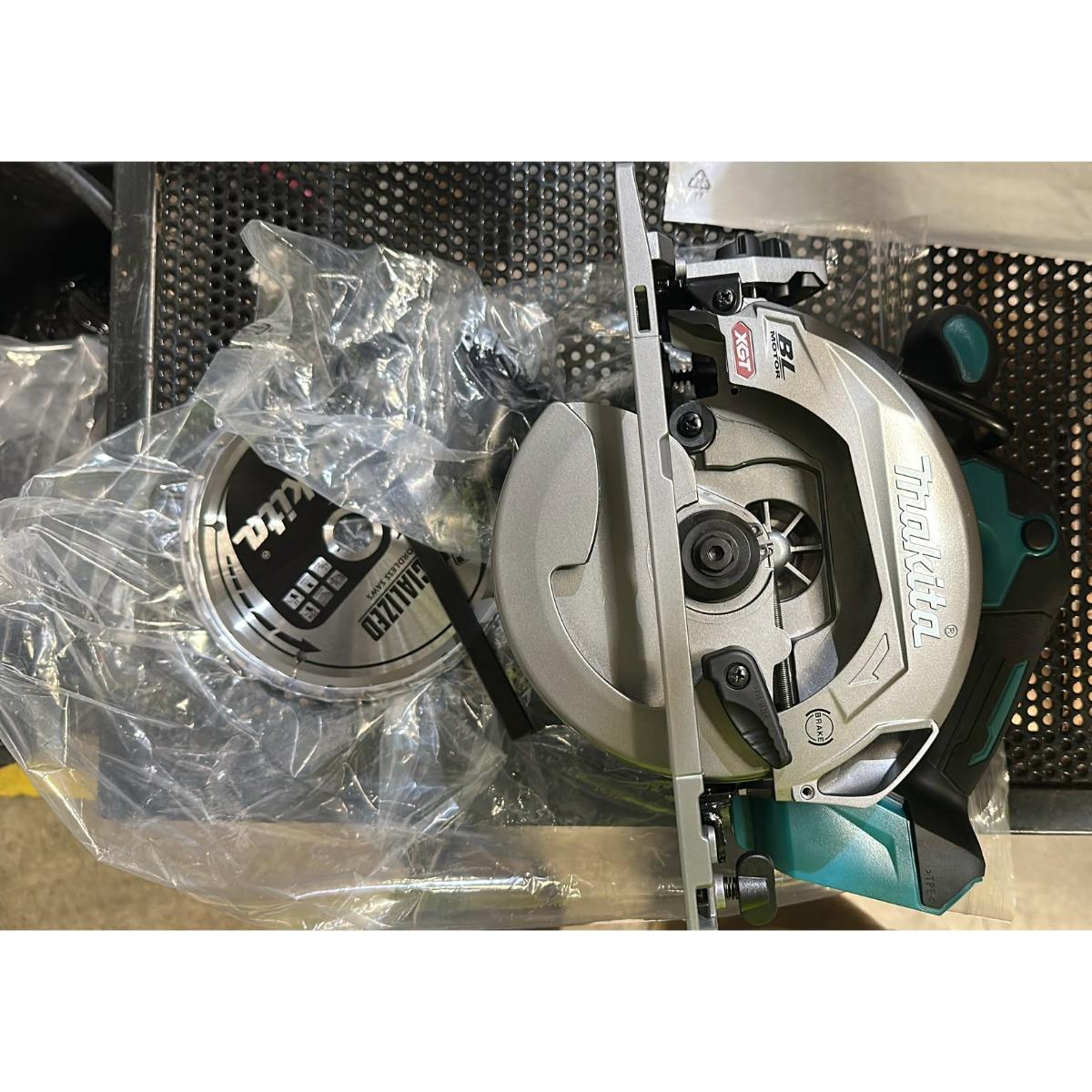 Makita HS012GZ 40V XGT Brushless 165mm Circular Saw Body Only Item Condition Seller Refurbished