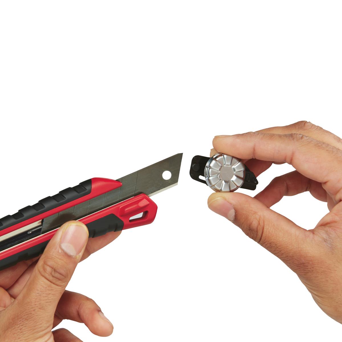 Milwaukee 18mm Snap Knife Replacement Blades Pack of 10 4932480107