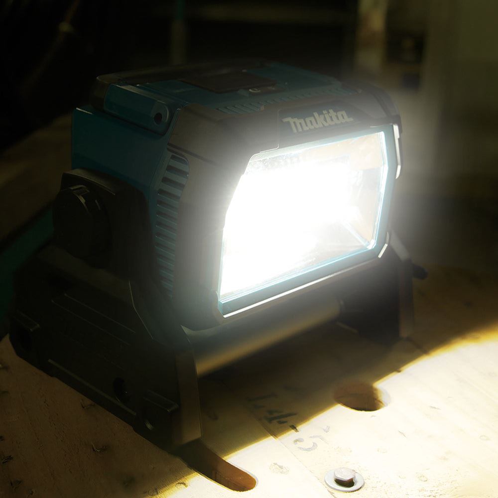 Makita DML809/2 14.4V - 18V LXT Li-ion Cordless LED Worklight 240V
