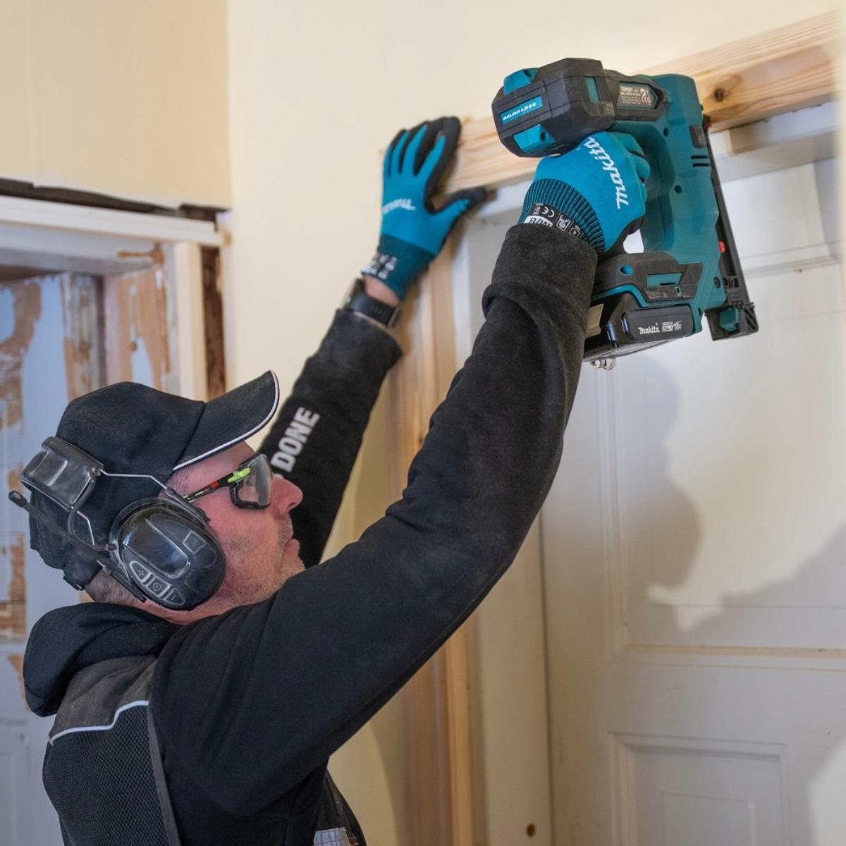 Makita DBN501ZJ 18V Brushless 18G Brad Nailer Body Only with Case