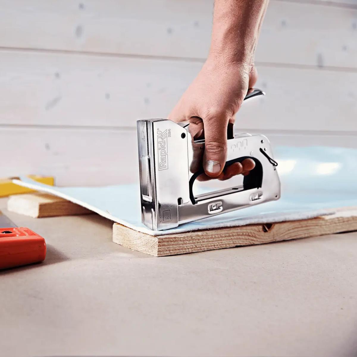 Hand Operated Tacker Rapid RPDR34 PRO Heavy-Duty Hand Tacker 140 Staples 6-14mm - 20511550