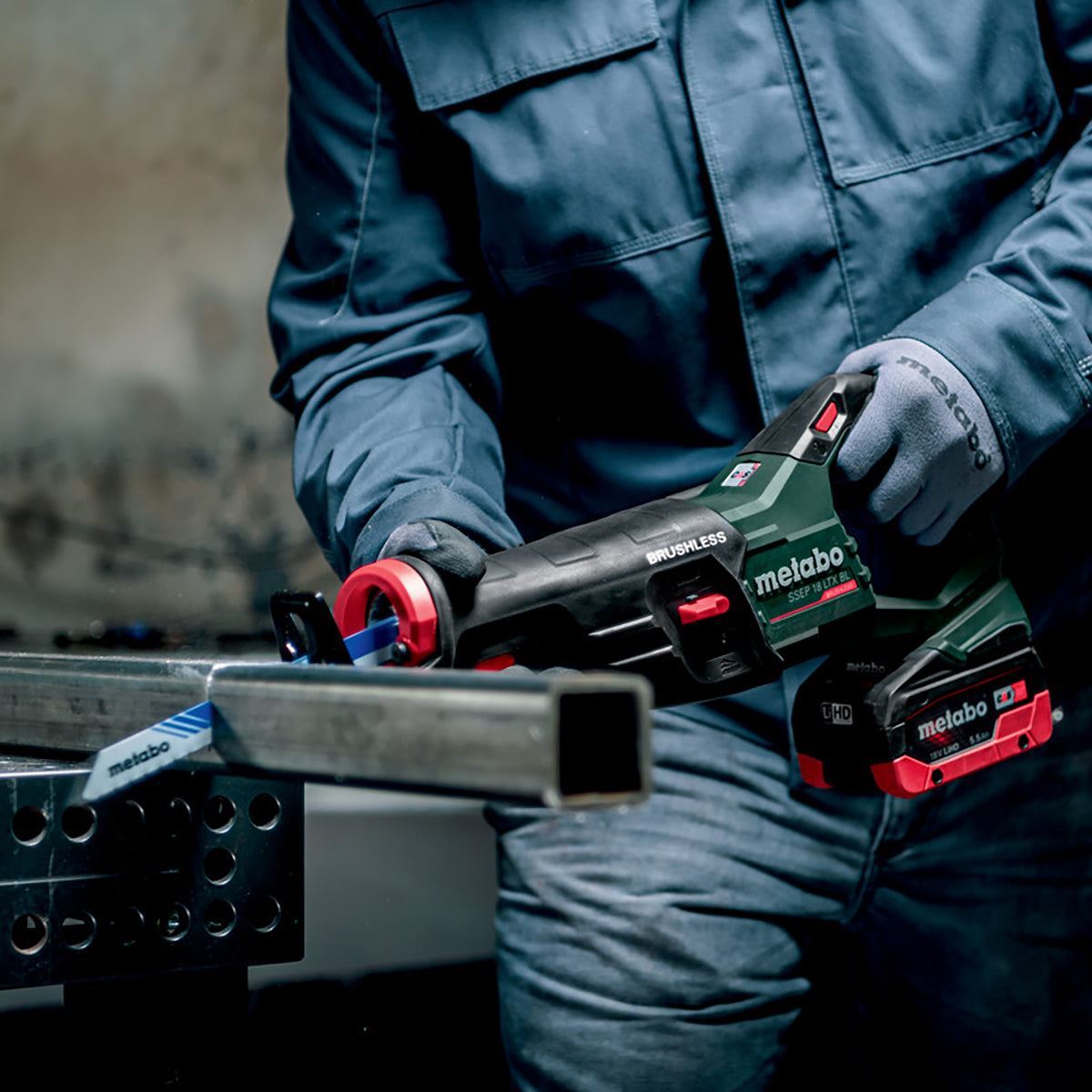 Metabo SSEP 18 LT BL 18V Brushless Sabre Saw with 1 x 8.0Ah Battery Charger & Metabox