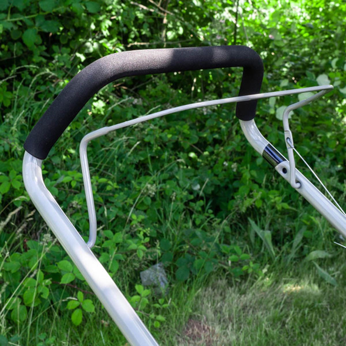 Hyundai HYM400P 40cm Petrol Lawnmower 79cc Engine, 25-75mm Cuts, 45L Grass Catcher & Rear Discharge