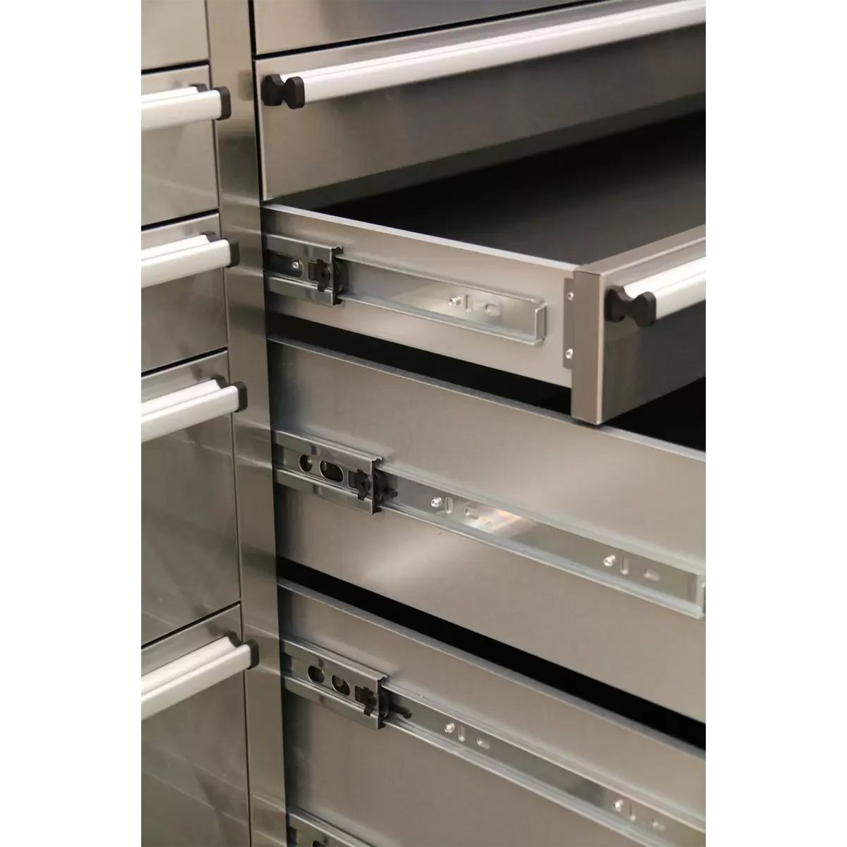 Sealey AP7210SS 10 Drawer & Cupboard Stainless Steel Mobile Tool Cabinet