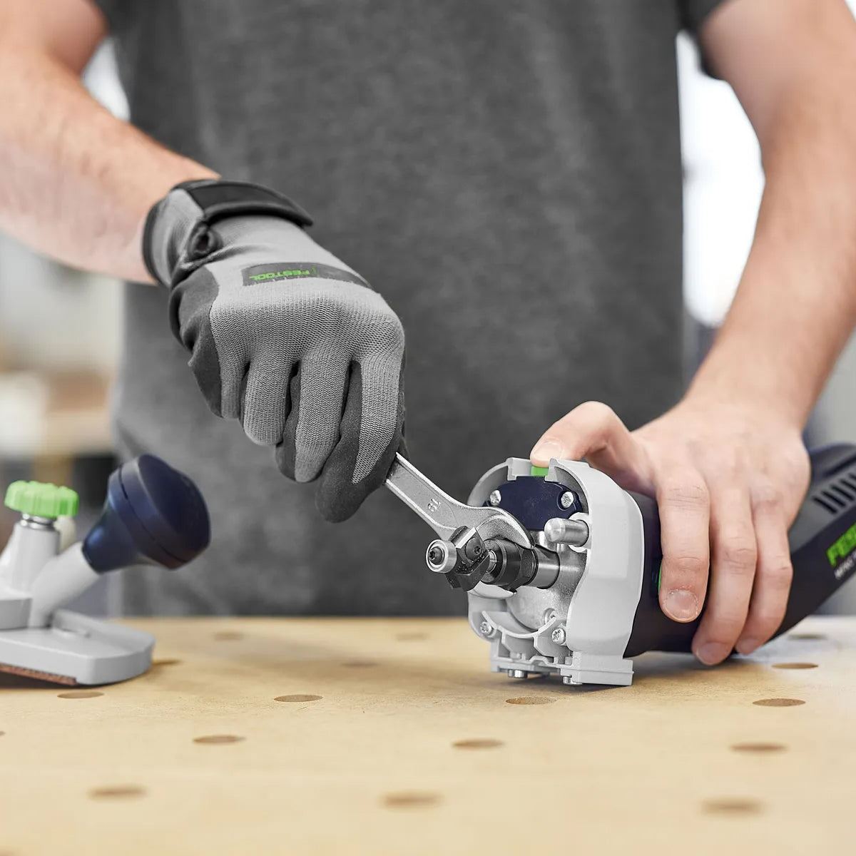 Festool MFKC 700 EB-Basic 18V Brushless Module Edge Router with 1 x 8.0Ah Battery Charger & Case