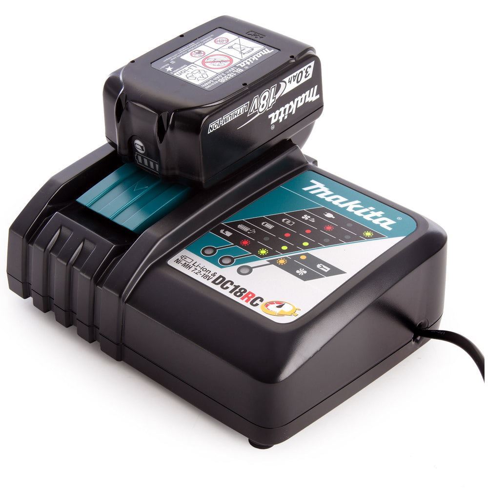 Makita DC18RC/2 14.4 - 18V Li-ion Fast Battery Charger 240V Item Condition Damaged Box